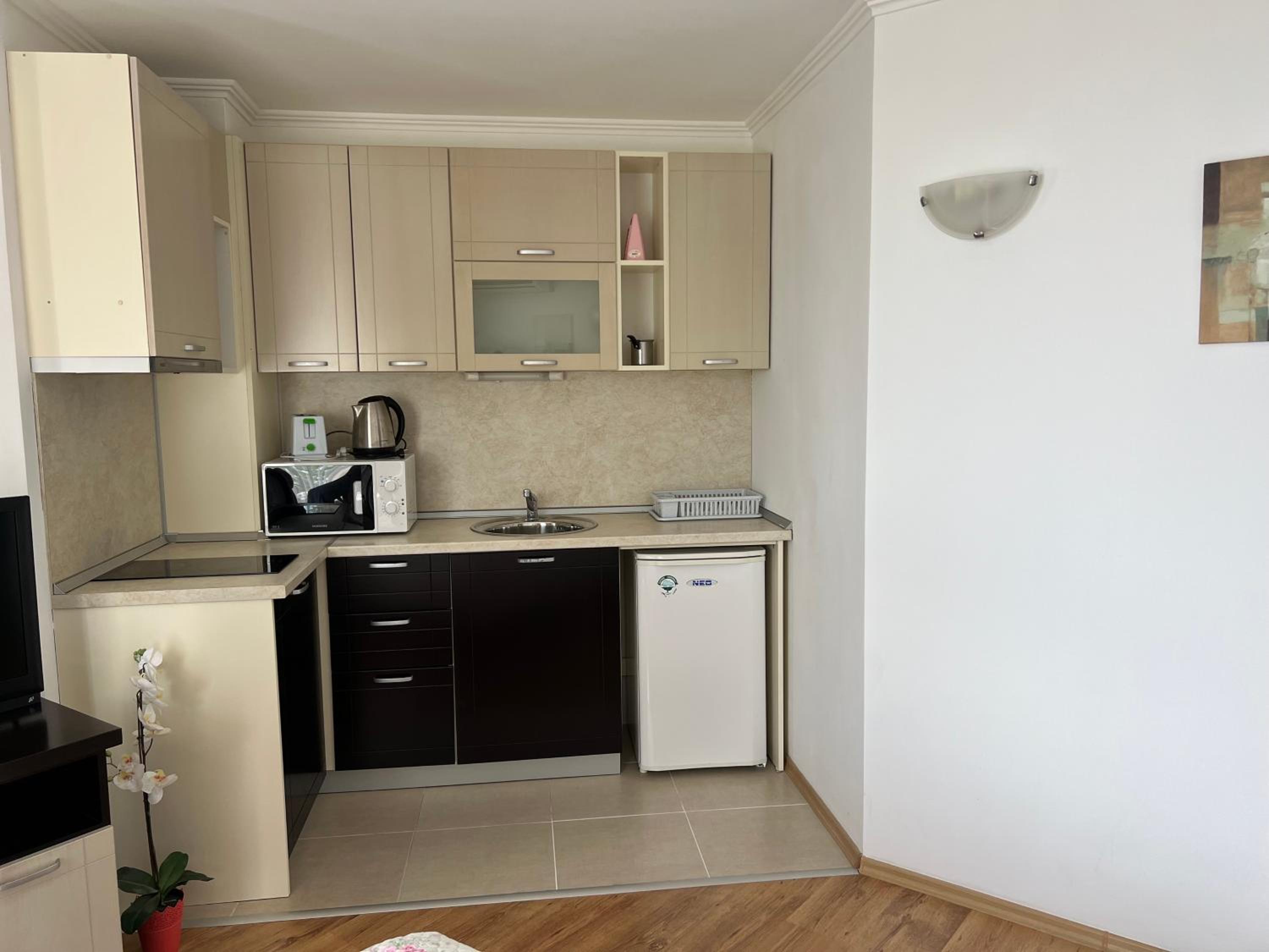 Antorini Apartments