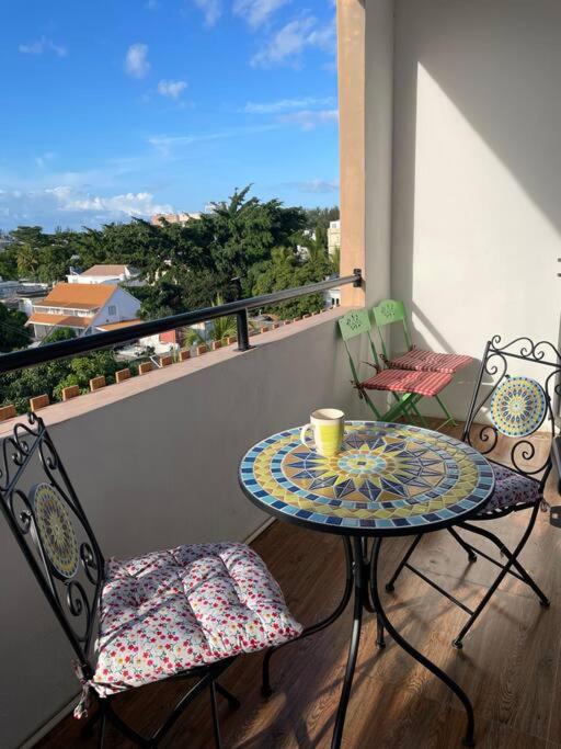 Spacious beach property in Flic en Flac