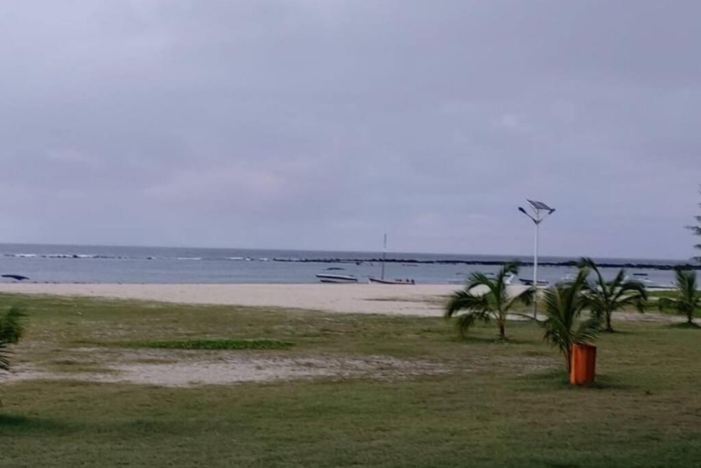 Spacious beach property in Flic en Flac