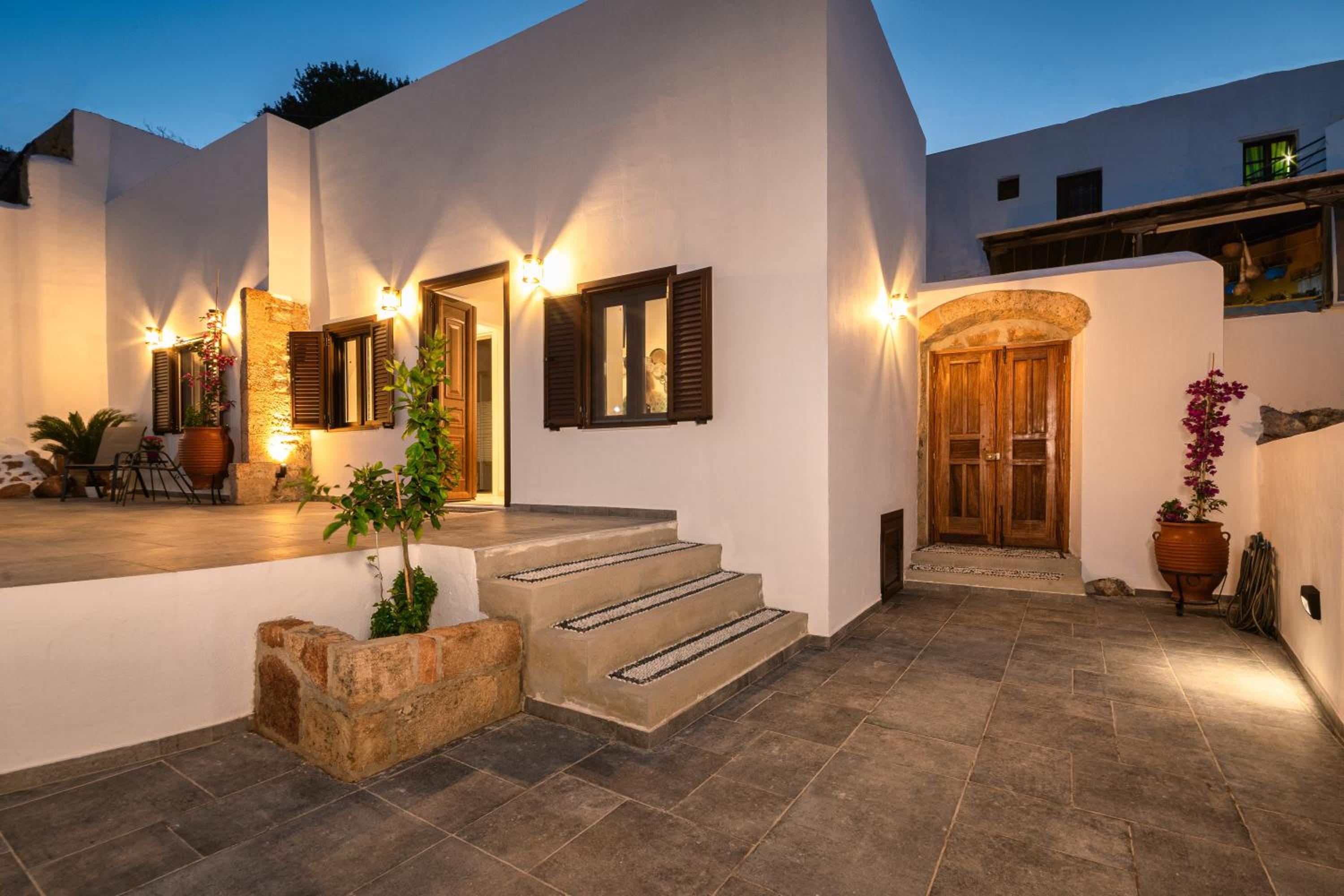 Hotel Villa Danae - Lindos - Image 1