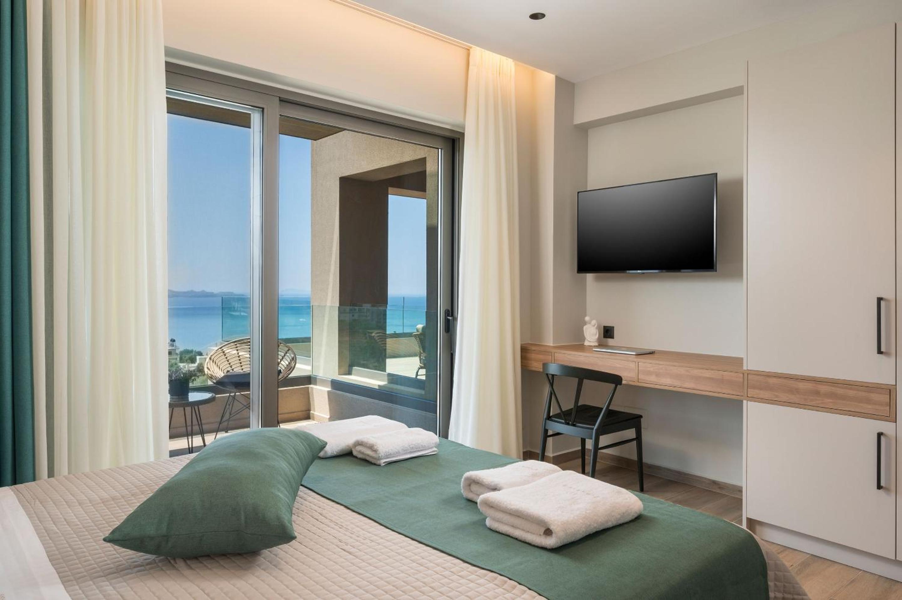 Villa Ekphrasis with sea view and jacuzzi view 4