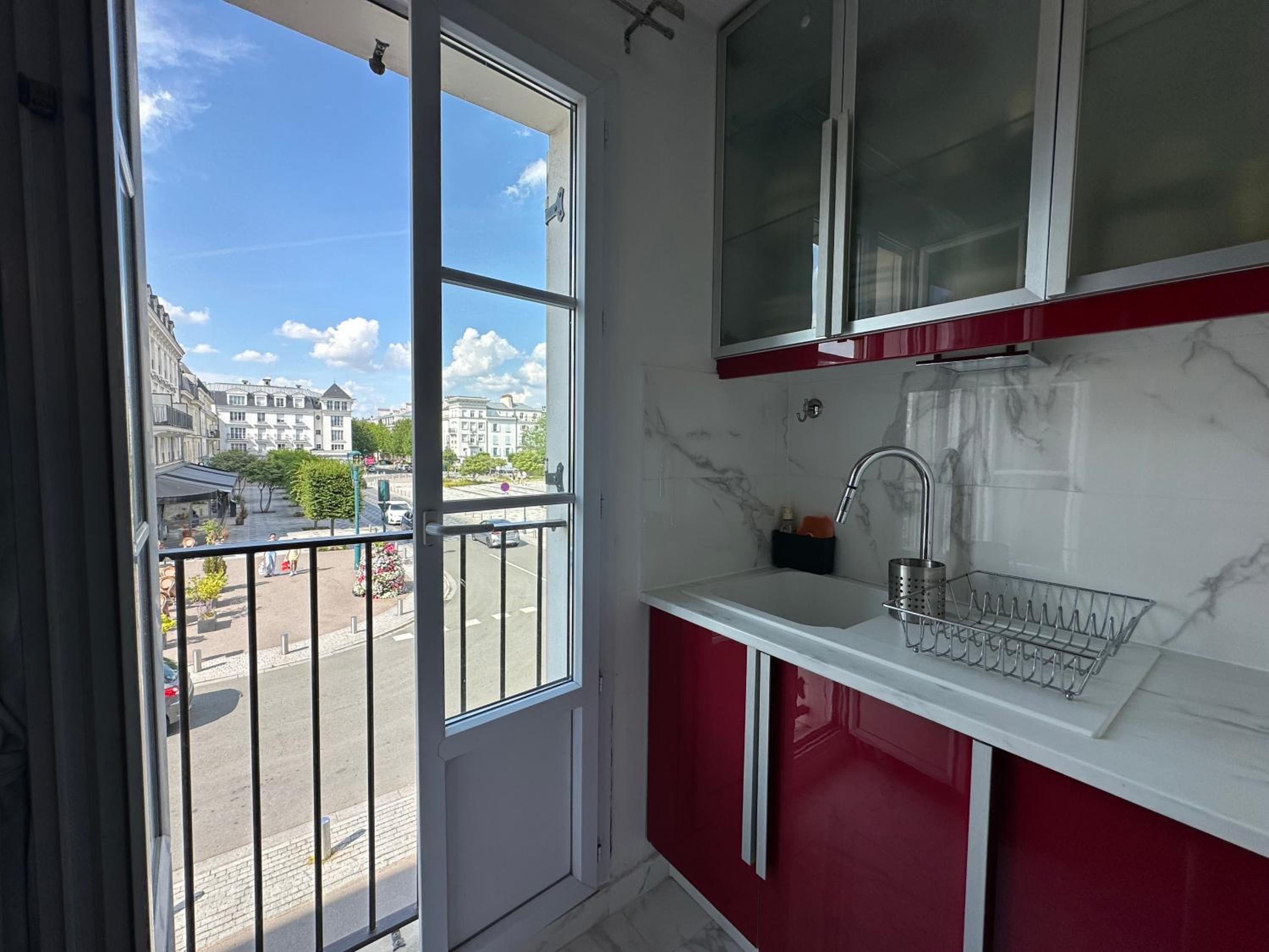 Apt Place de Toscane - 4min Disneyland-PARIS