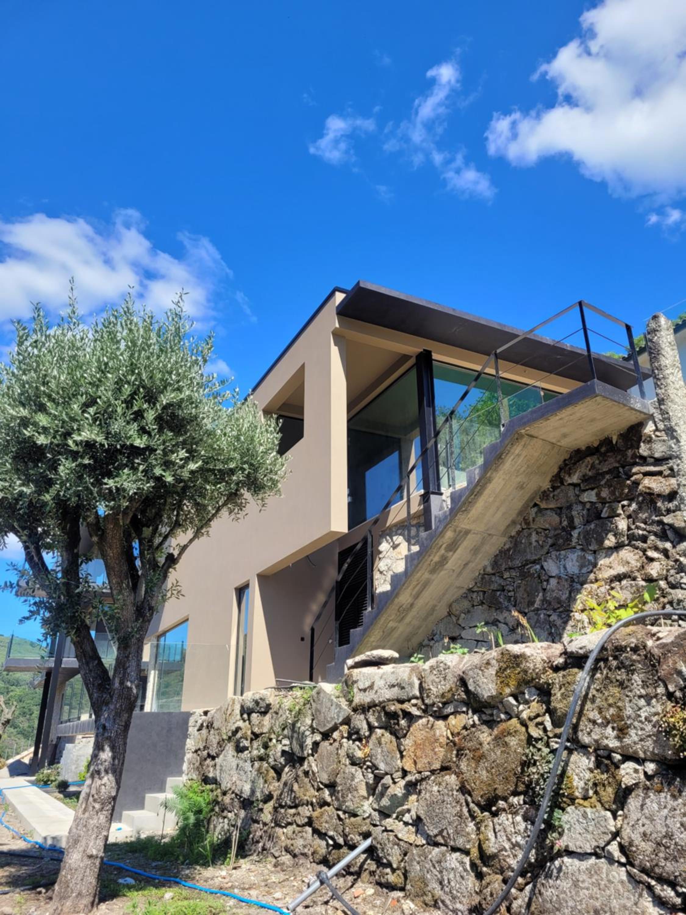INFINITY HOUSES
