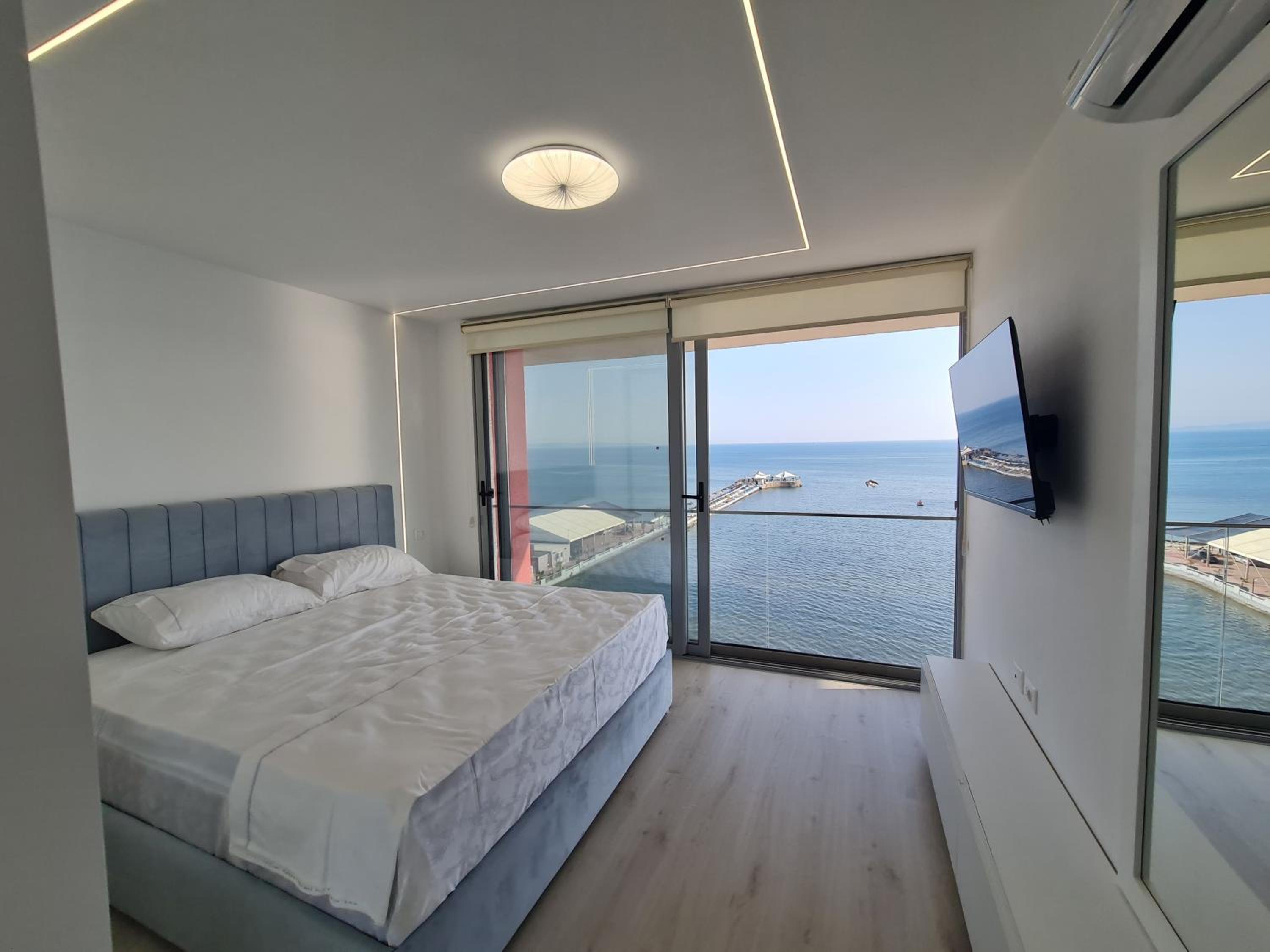 Sea view luxury duplex