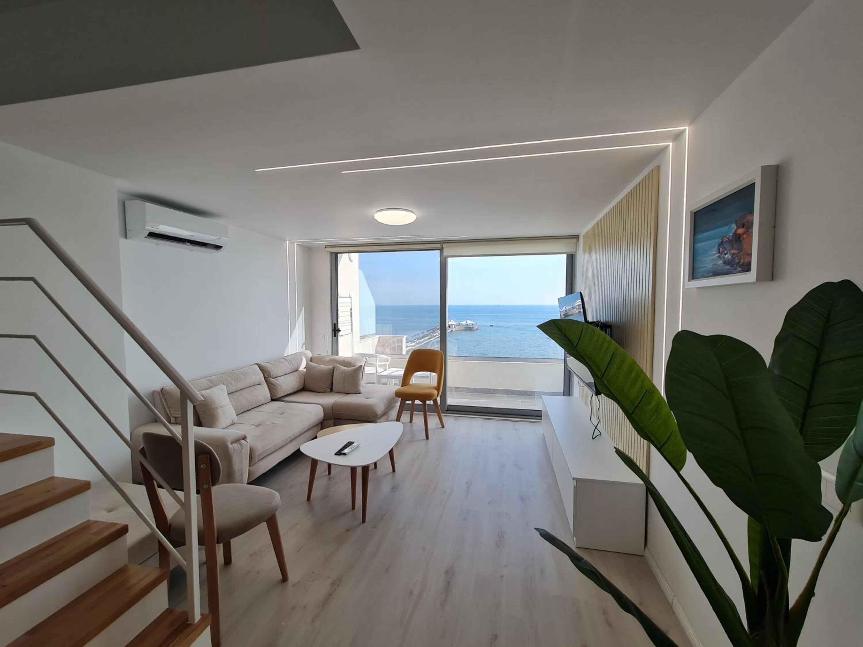 Sea view luxury duplex