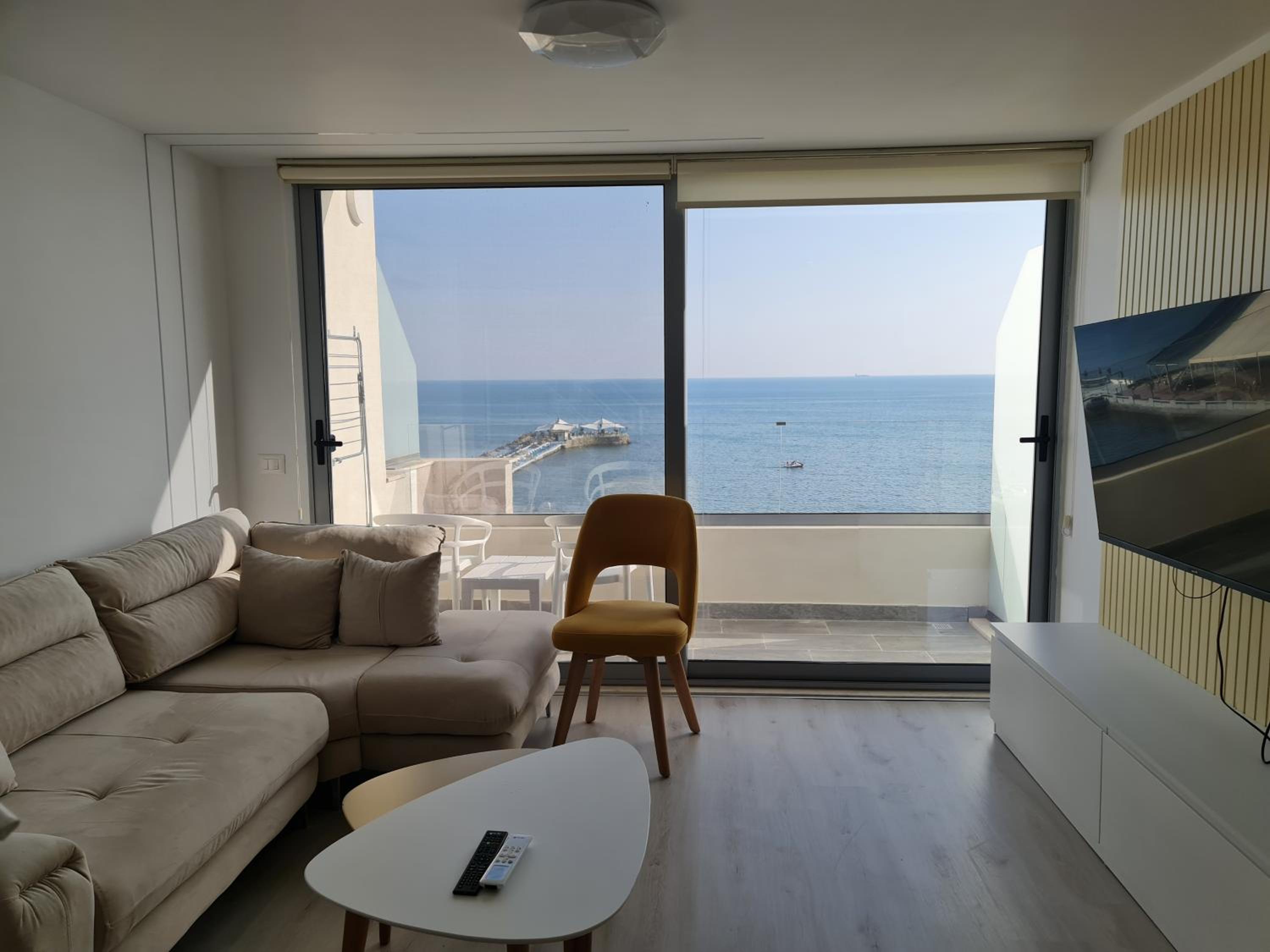 Sea view luxury duplex