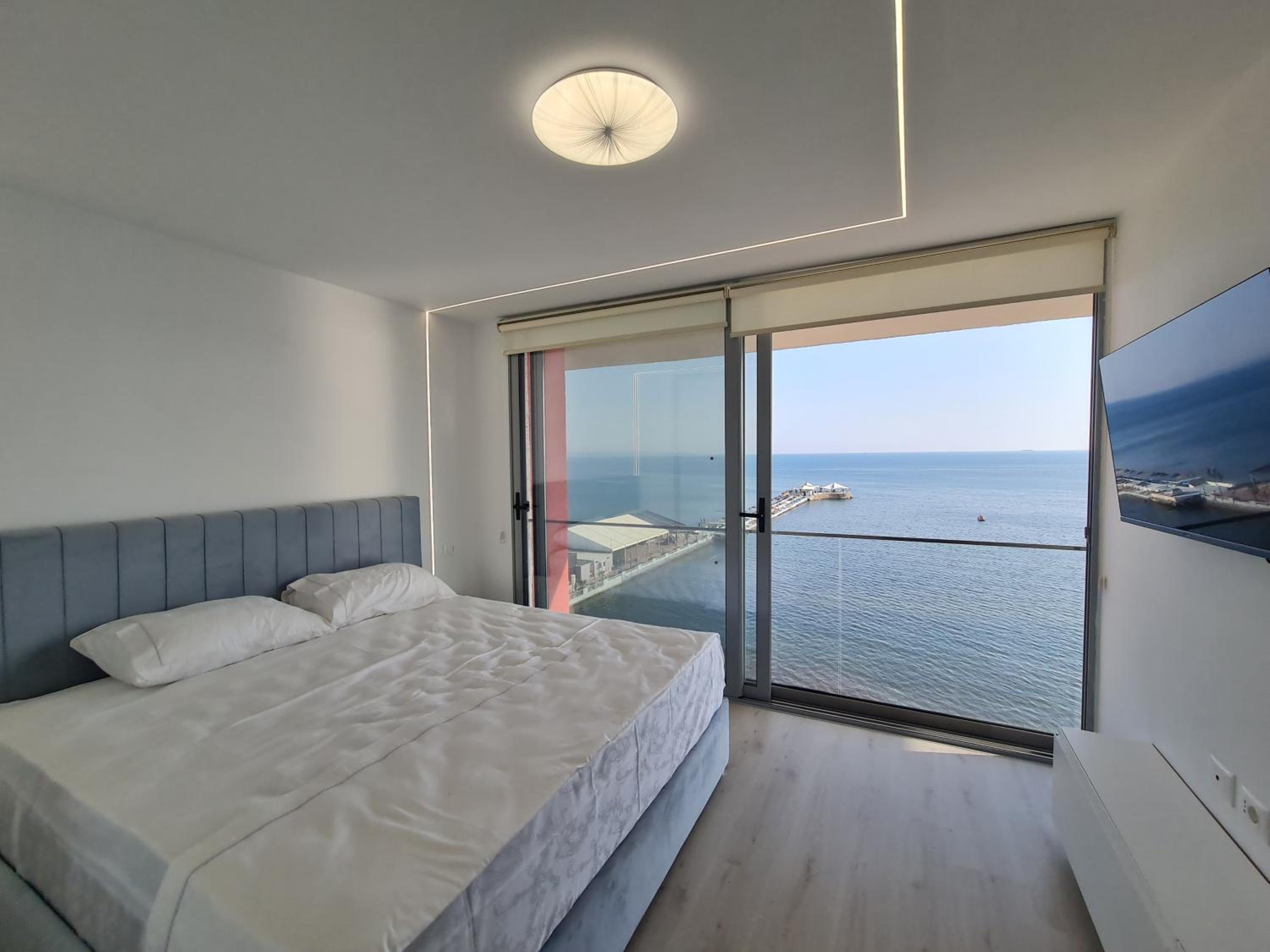 Sea view luxury duplex