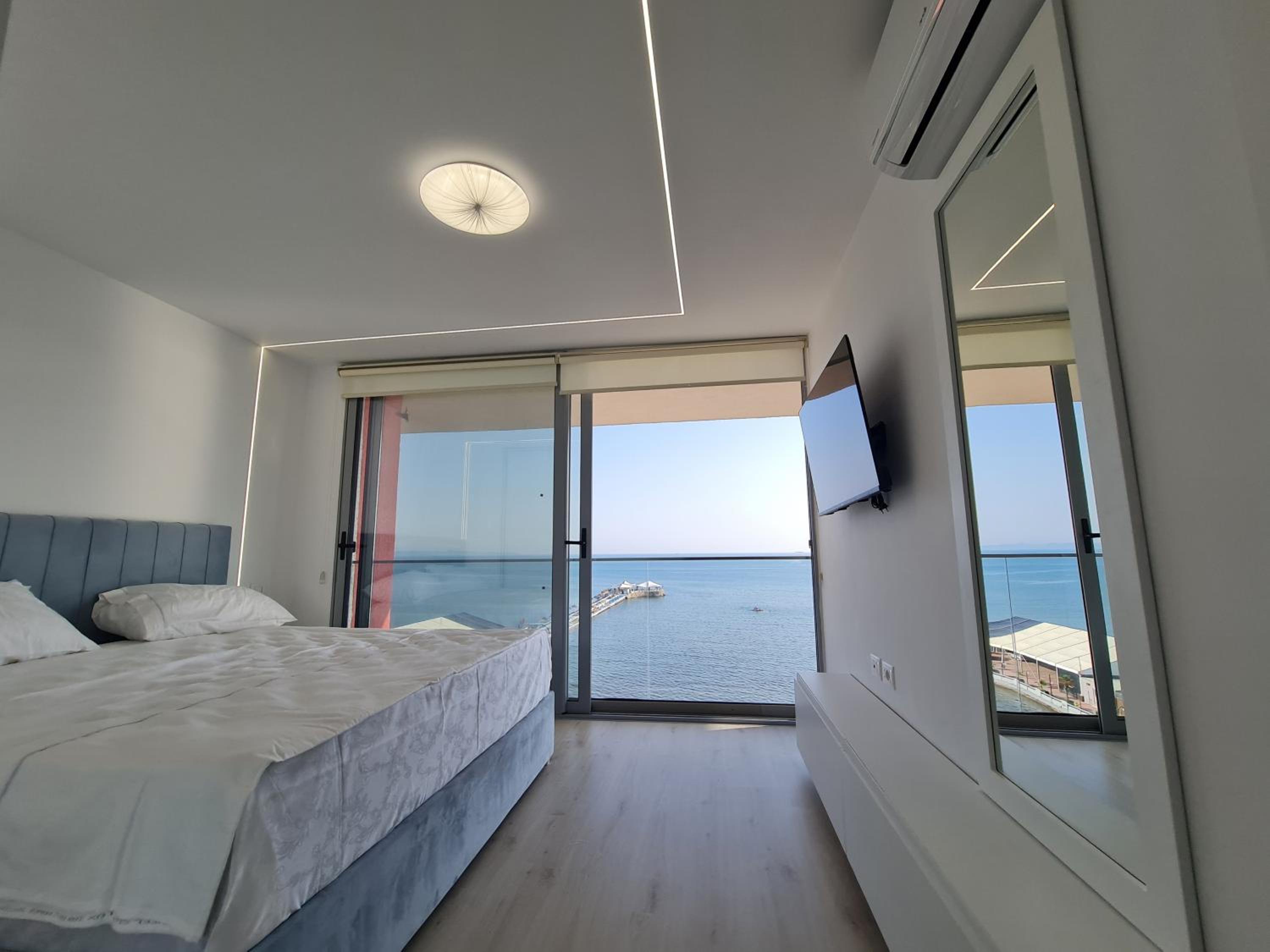 Sea view luxury duplex