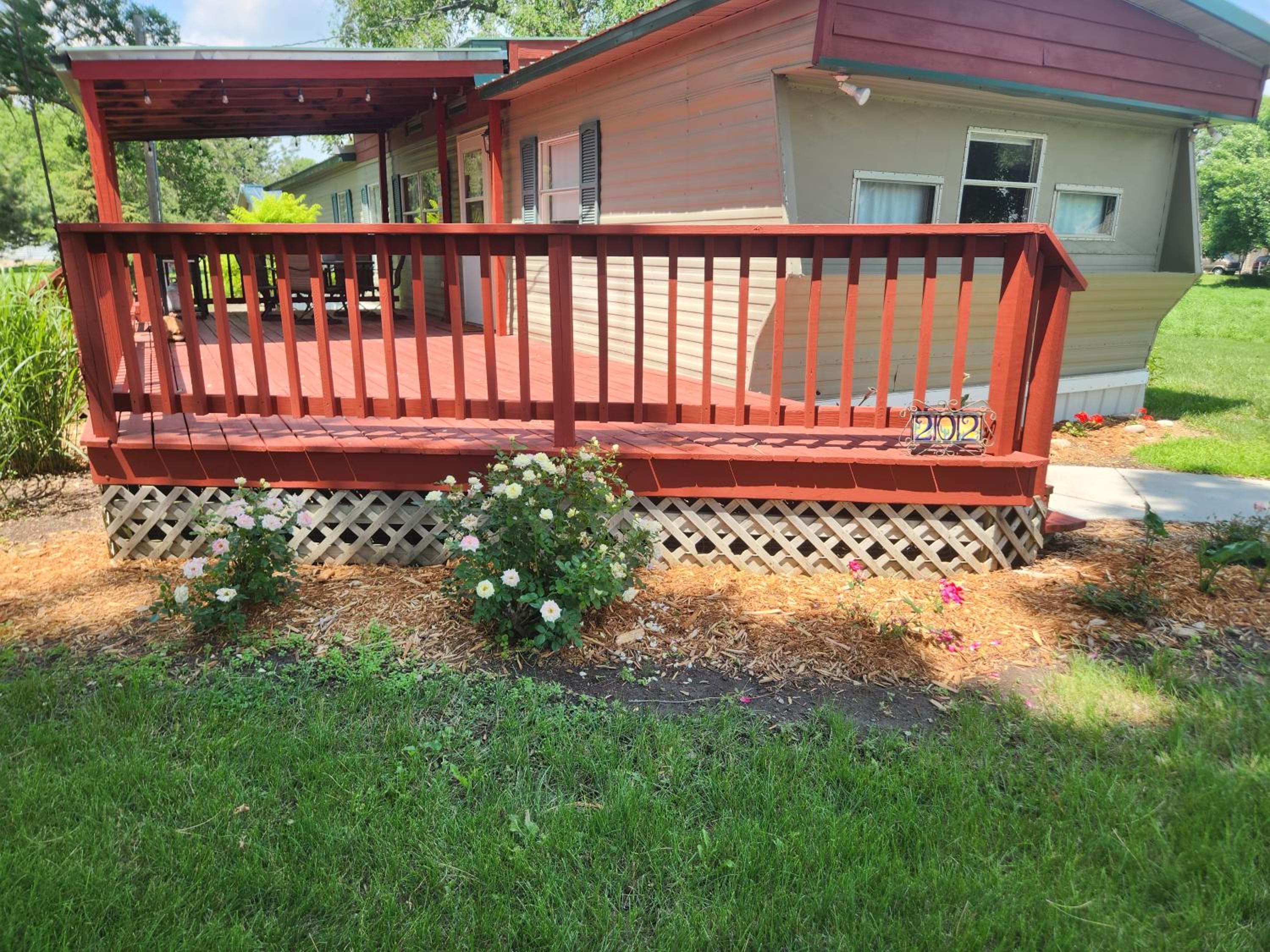 Quiet Cozy Cottonwood Cottage in Scotia view 2