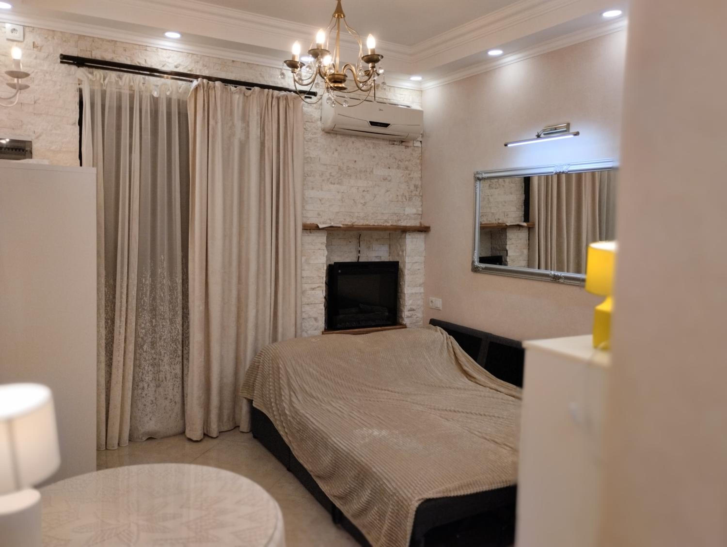 room in sololaki view 3