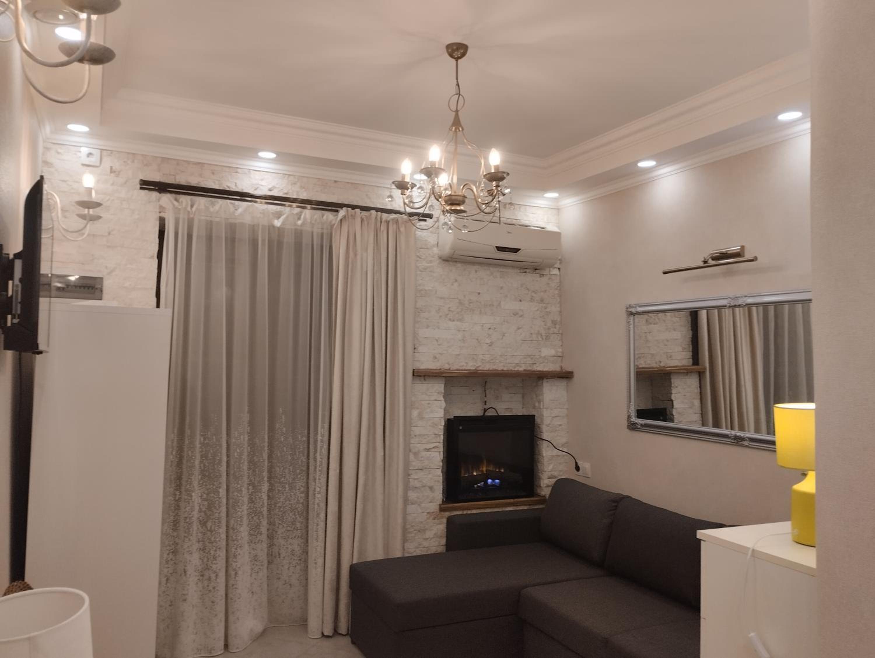 room in sololaki view 5