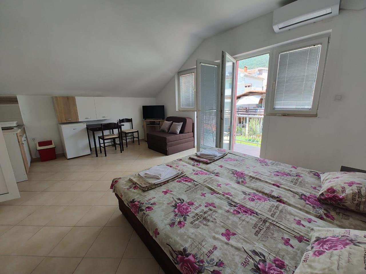 Jovanovic Apartment