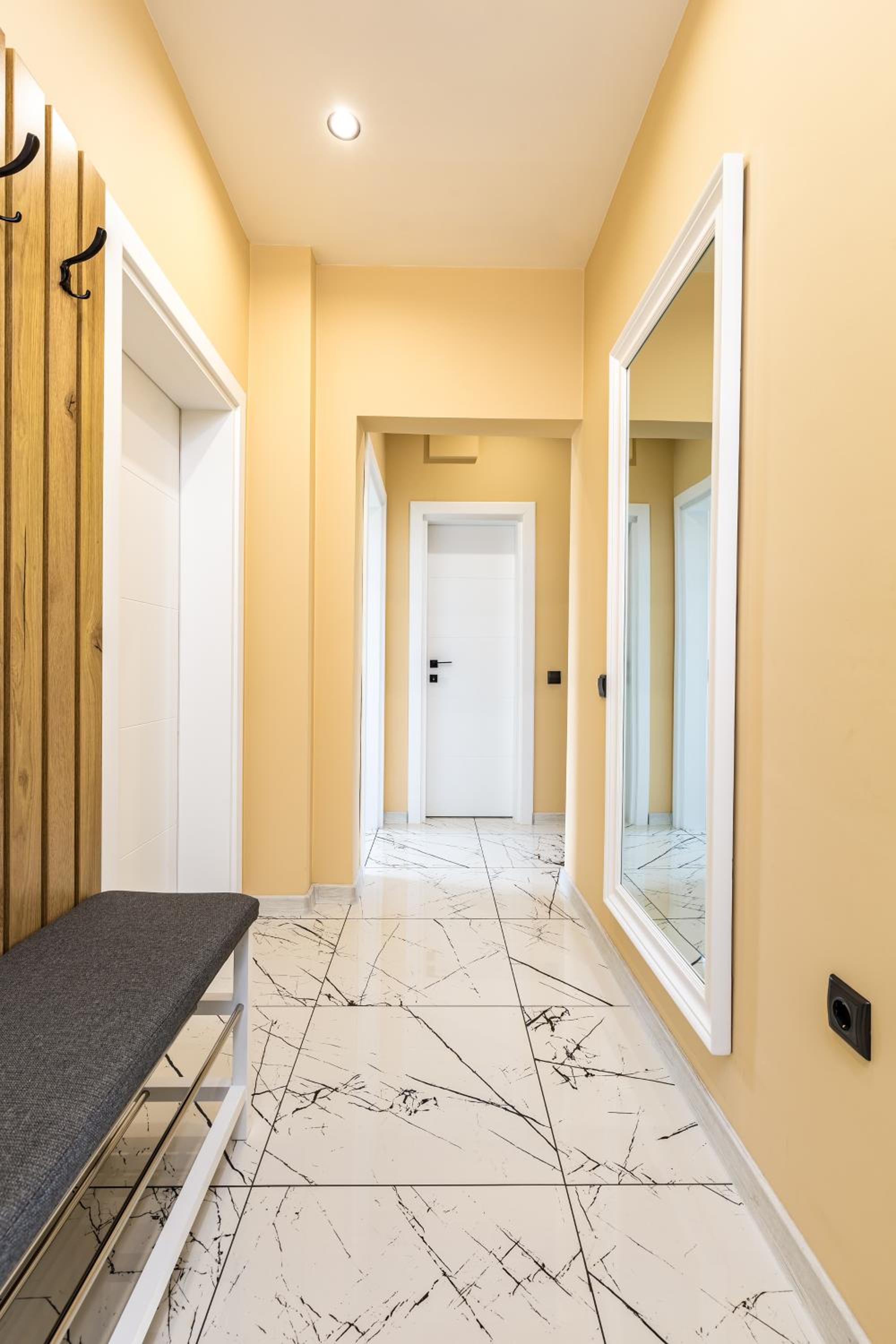-City Haven Retreat- Elegant 2BD on Bulgaria Blv