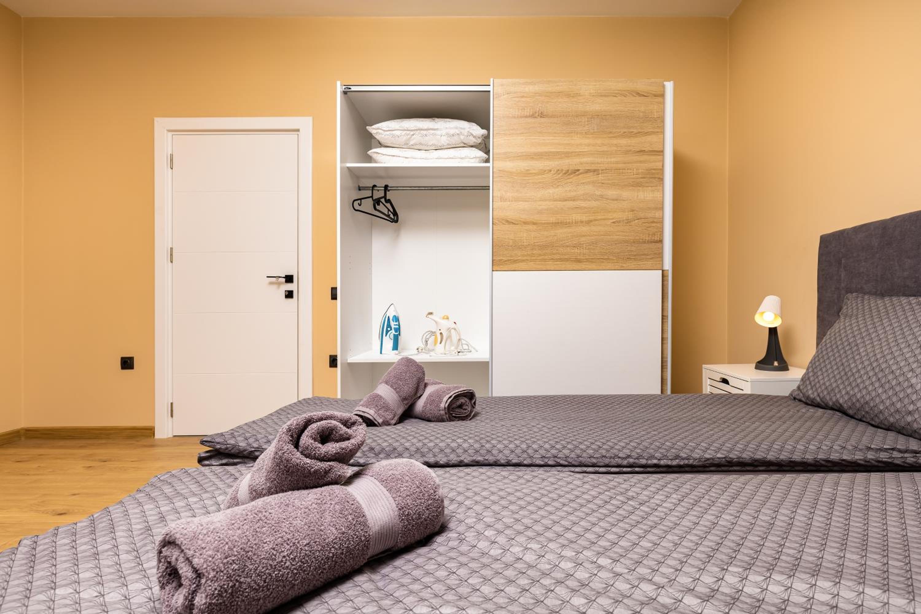 -City Haven Retreat- Elegant 2BD on Bulgaria Blv