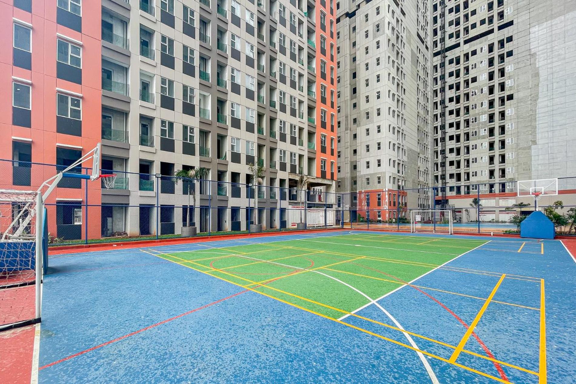 RedLiving Apartemen Transpark Juanda - Premium Property view 4