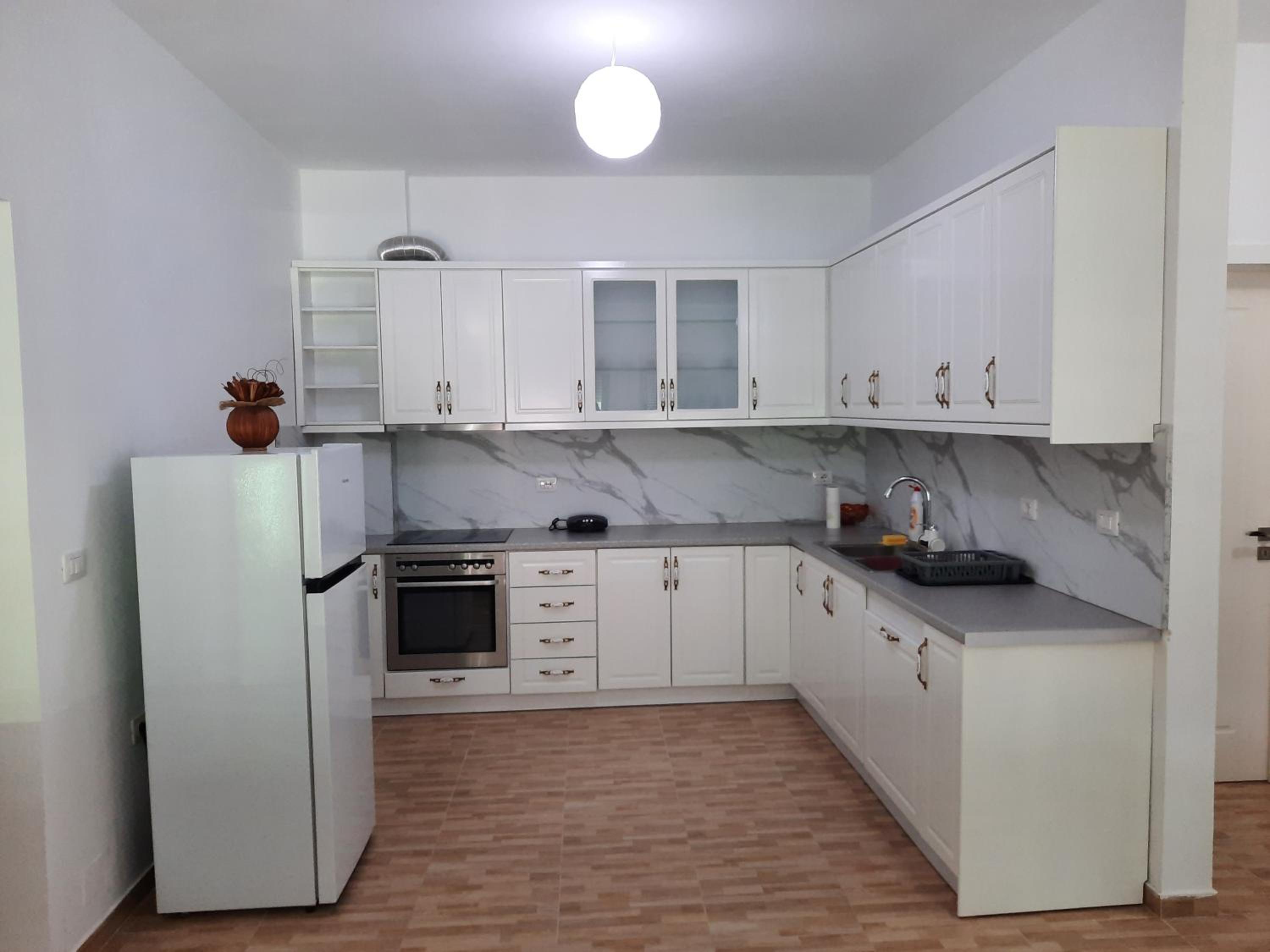 Gjirokastra apartment 360