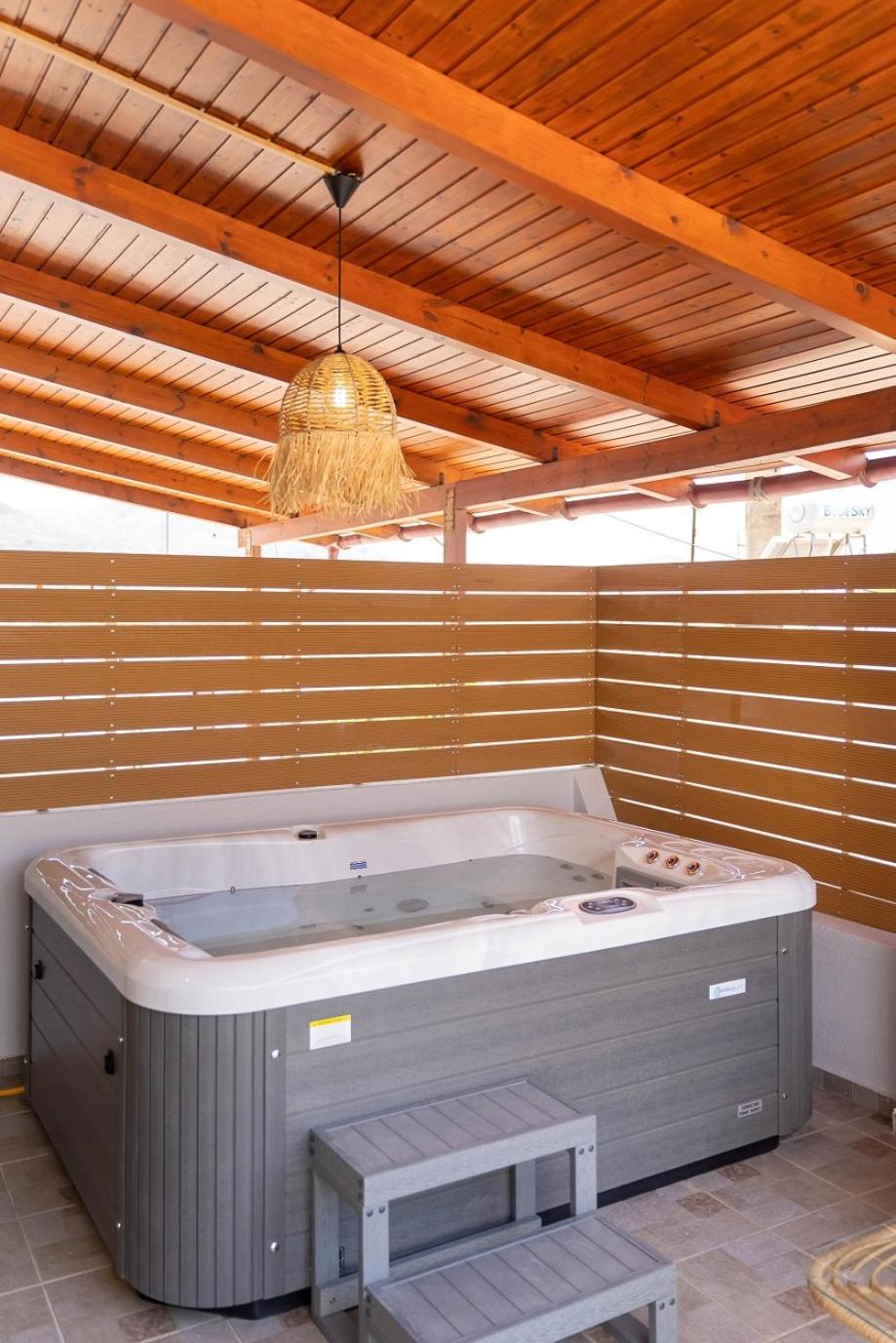 Villa Venetia with Jacuzzi