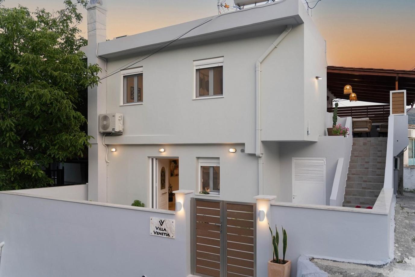 Villa Venetia with Jacuzzi