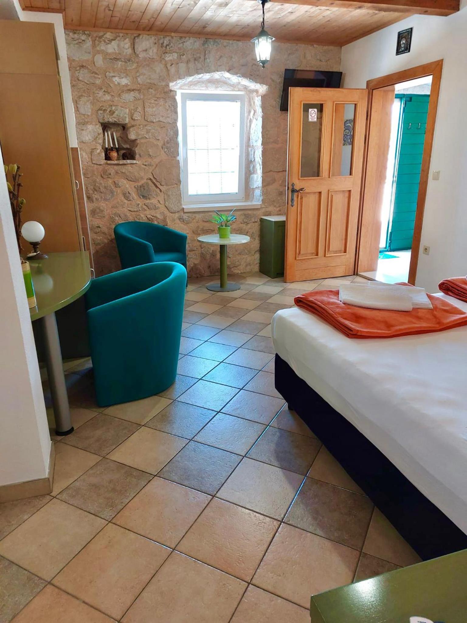 Holiday home Mia
