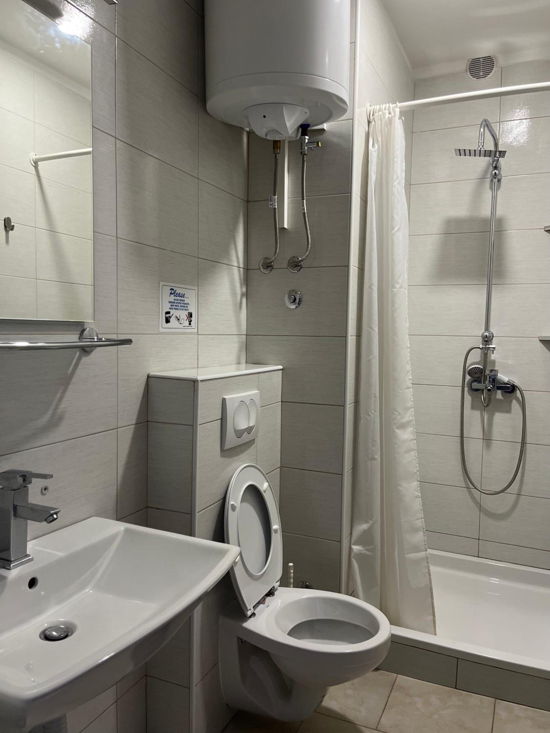 Apartments and Rooms Markovski