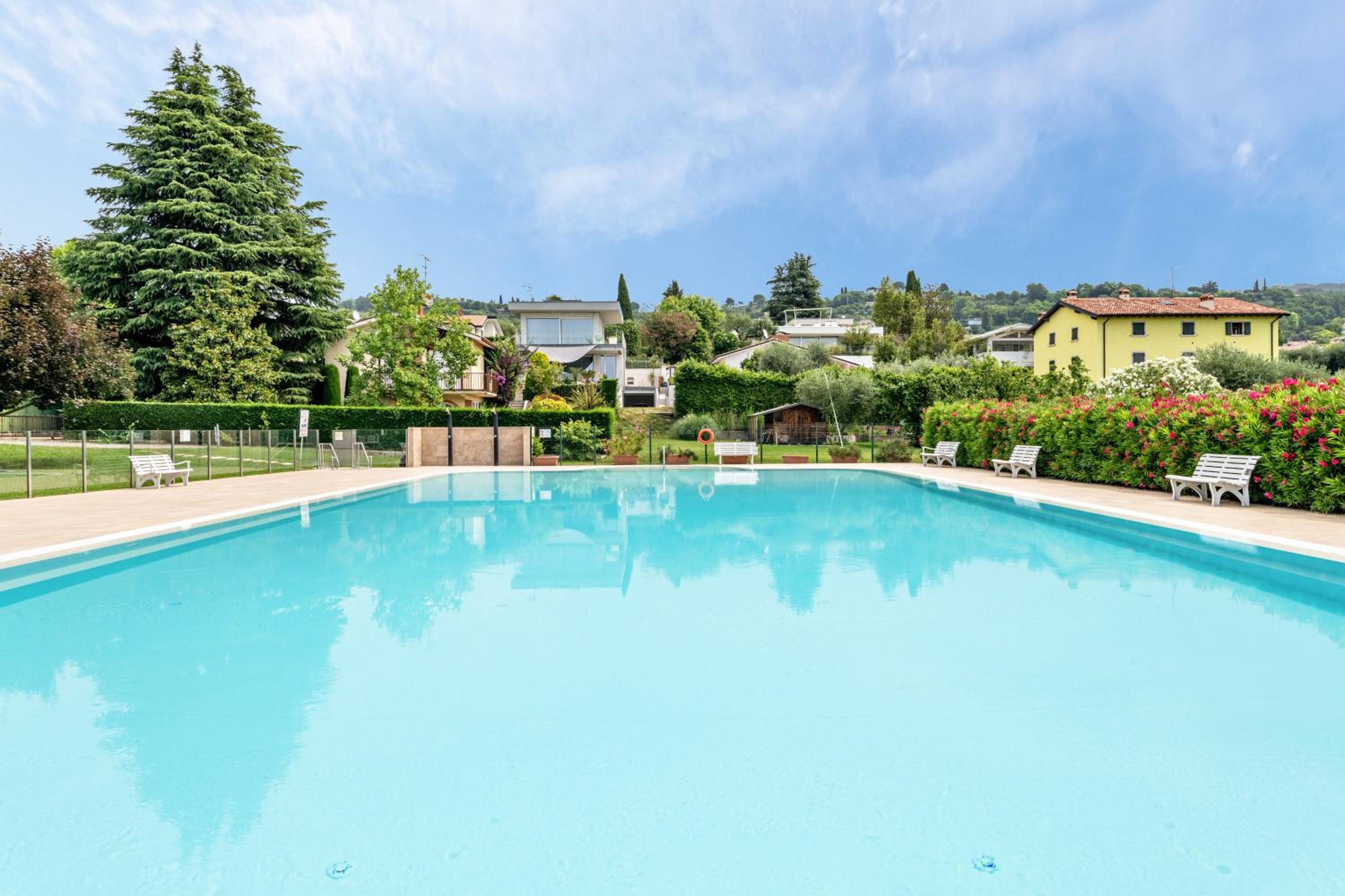 Villa Vista Lago view 2