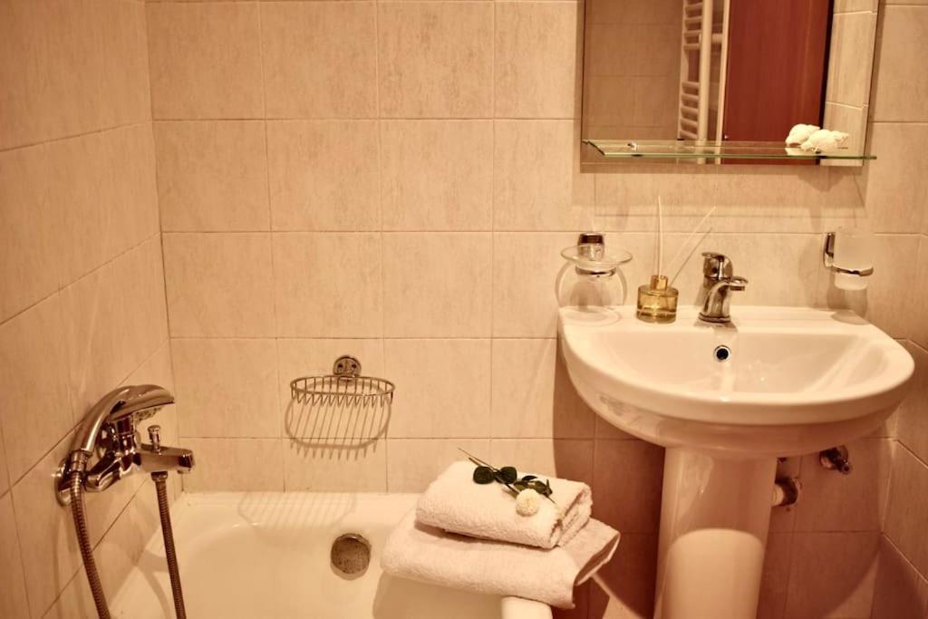 Nik apartment
