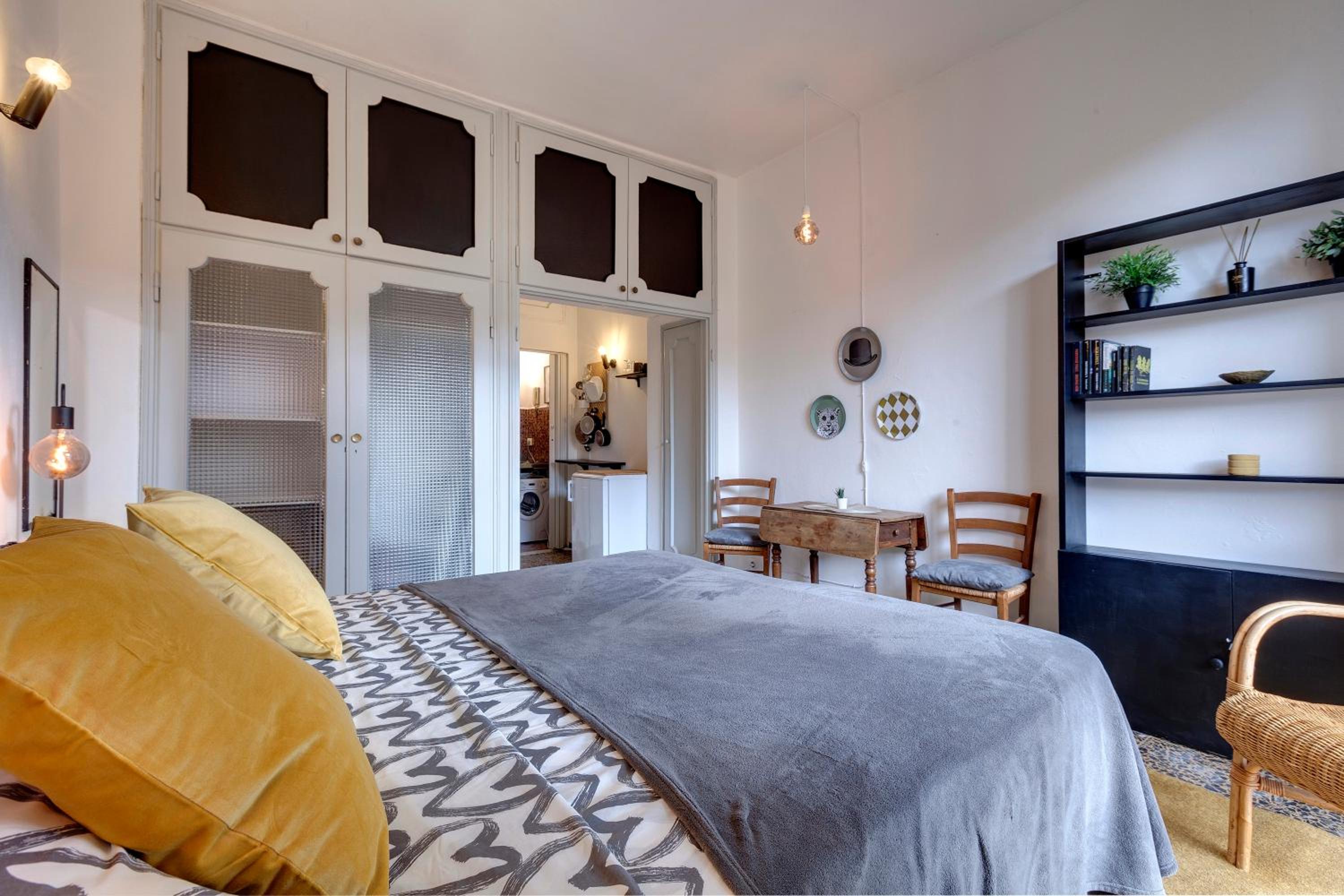 bedroom