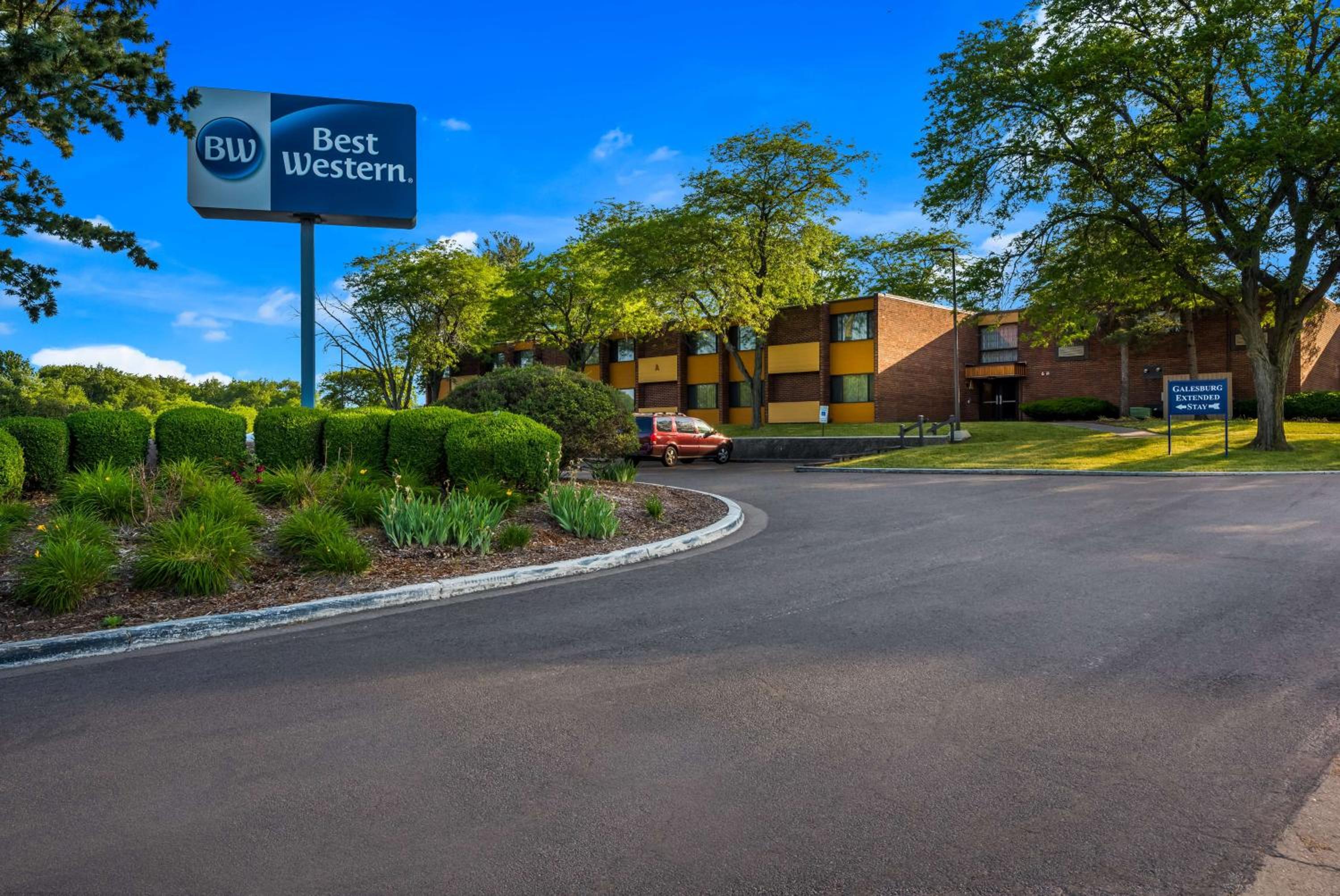 Galesburg Vacations - Best Western Prairie Inn  Conference Center - Property Image 5