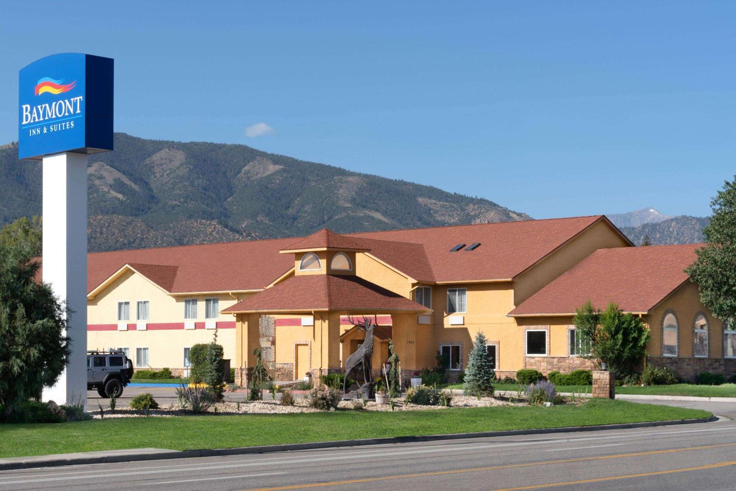 Salida Vacations - Baymont by Wyndham Salida - Property Image 2
