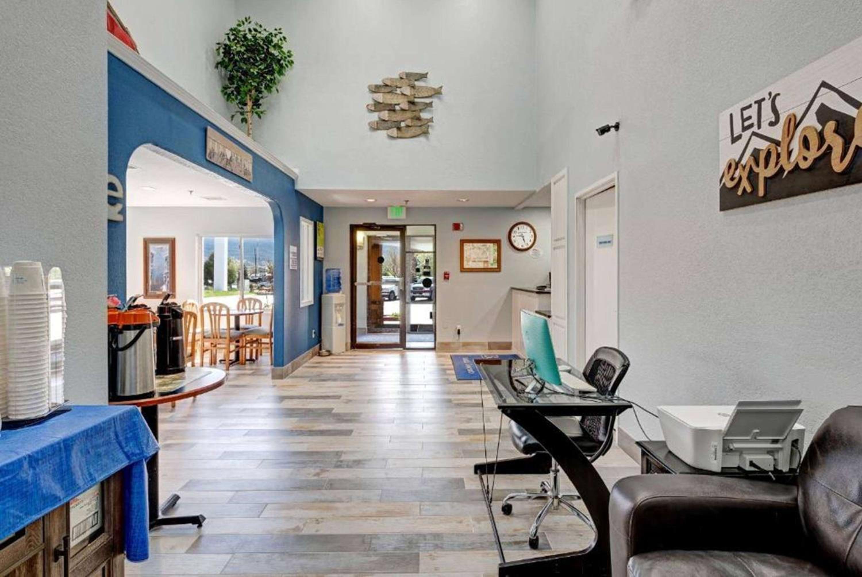 Salida Vacations - Baymont by Wyndham Salida - Property Image 11