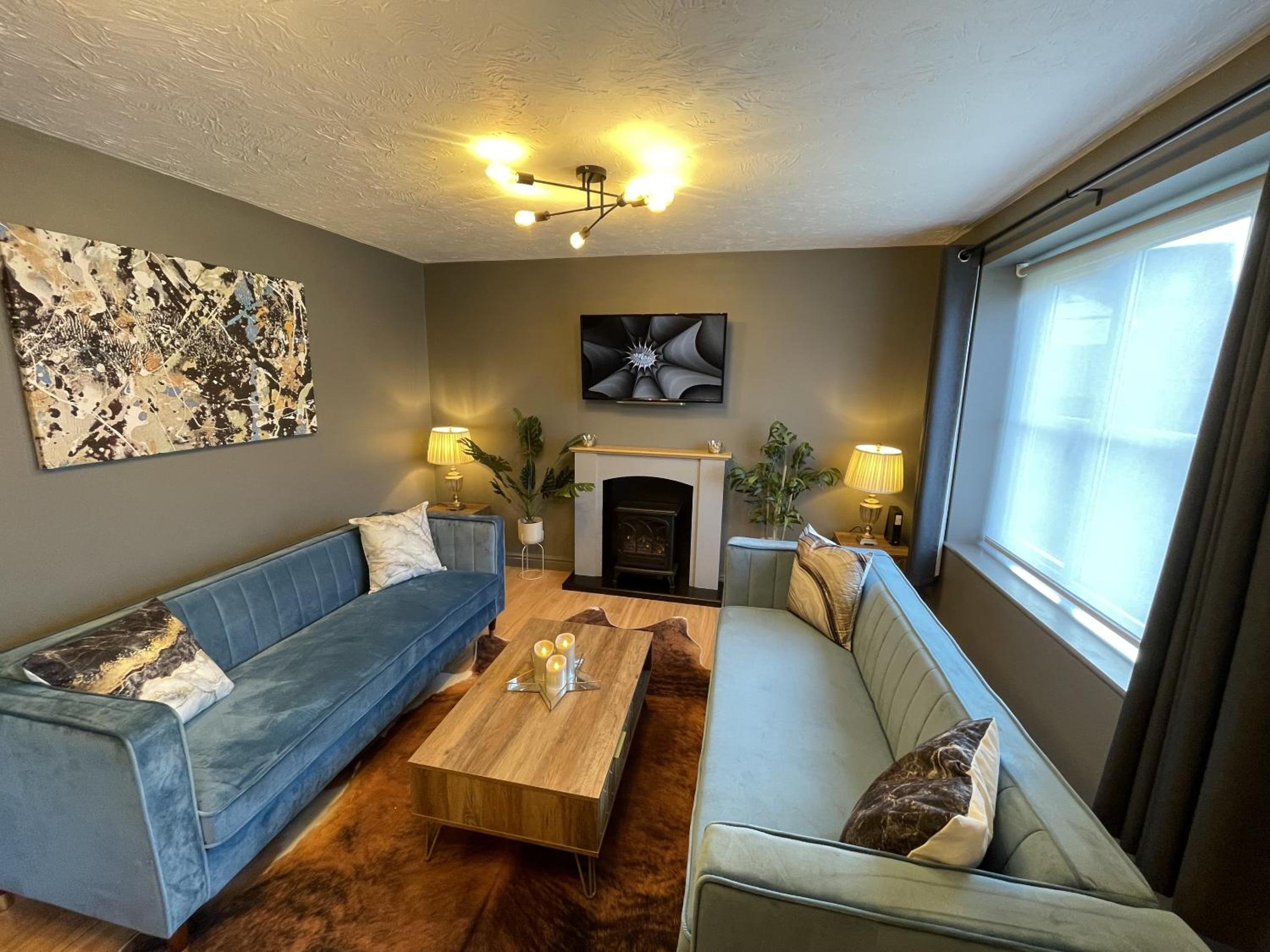 No50 - 2-bed Boutique Apartment - Hosted by Hutch Lifestyle view 3