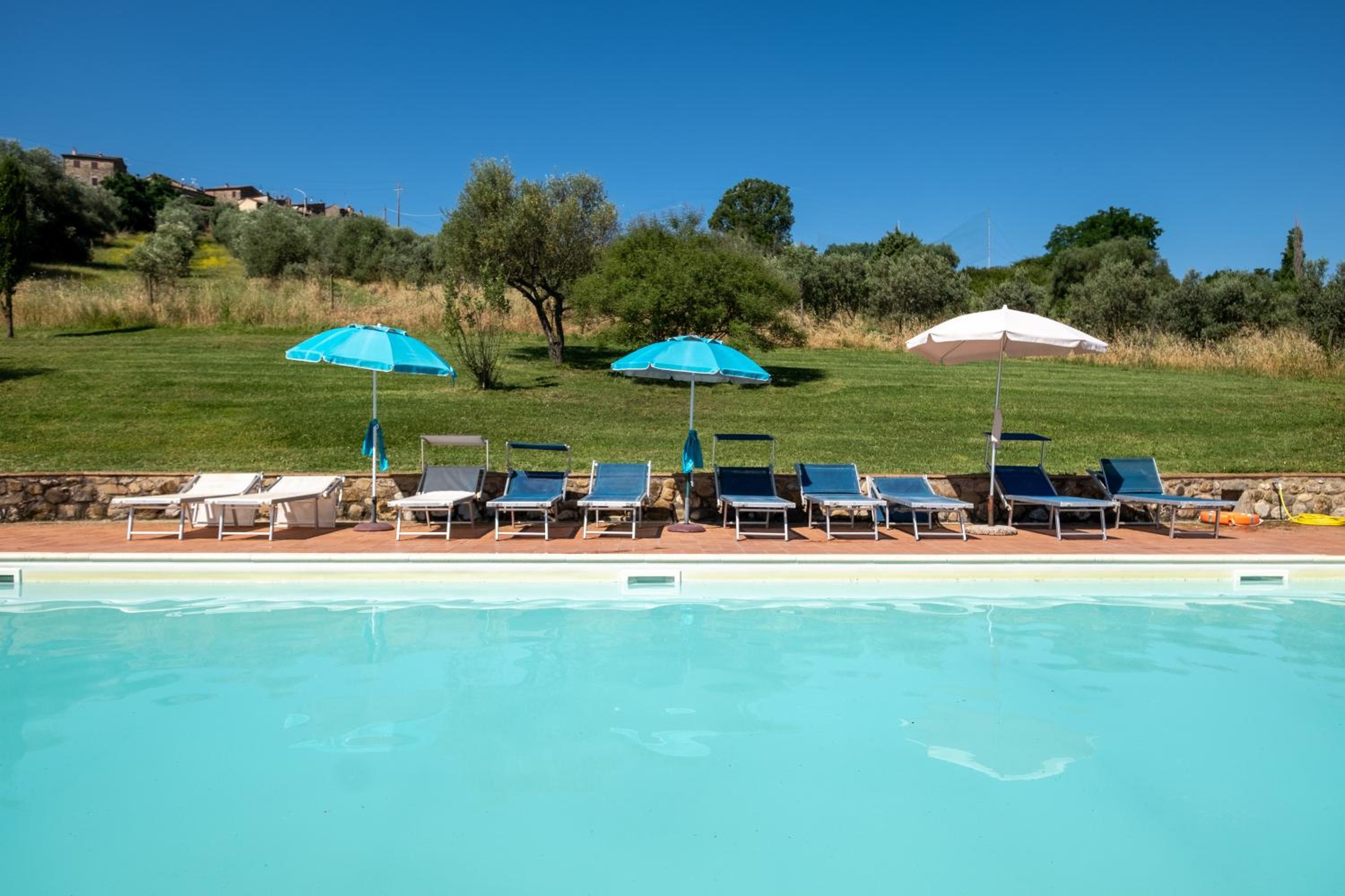 Podere La Montalla view 3