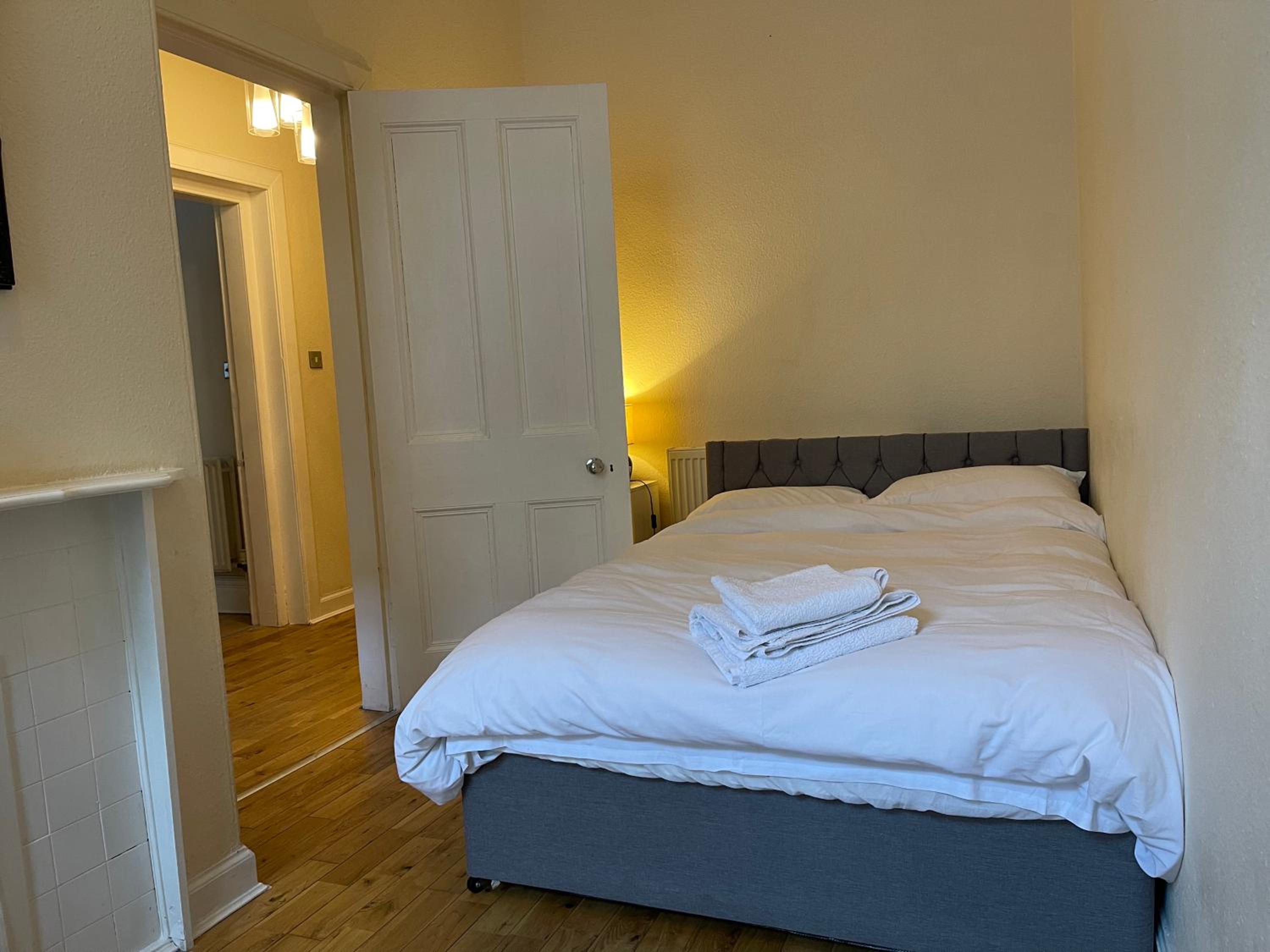 Oxford Apartment