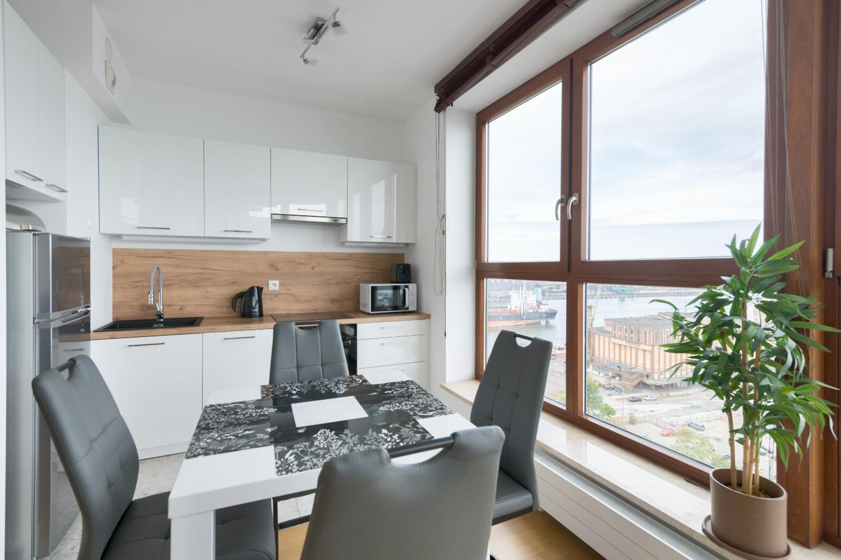 SEA TOWERS Panorama Apartments by Noclegi Renters