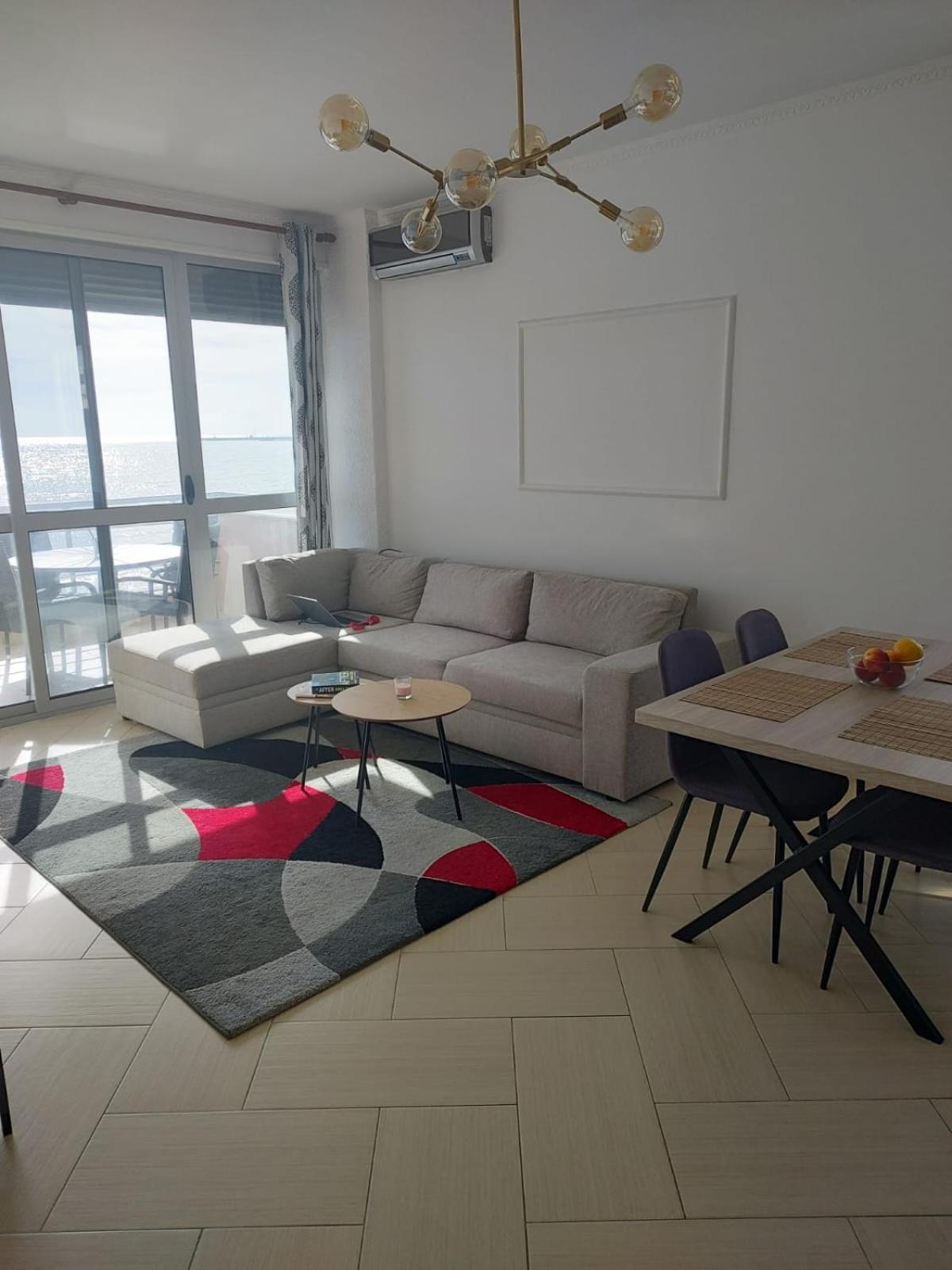 Mira Beach Apartment 303 photo 2
