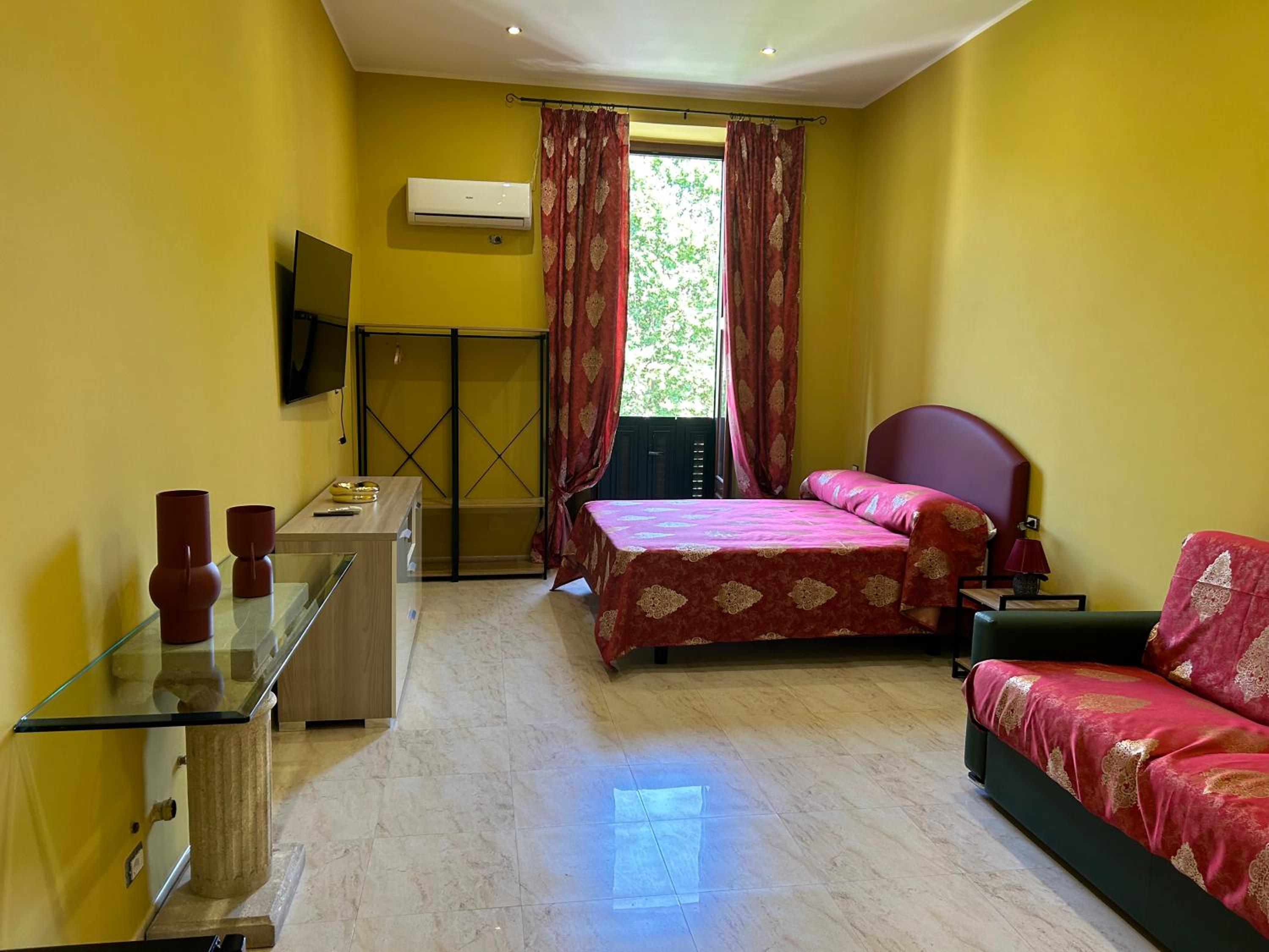 Foria 242 Rooms