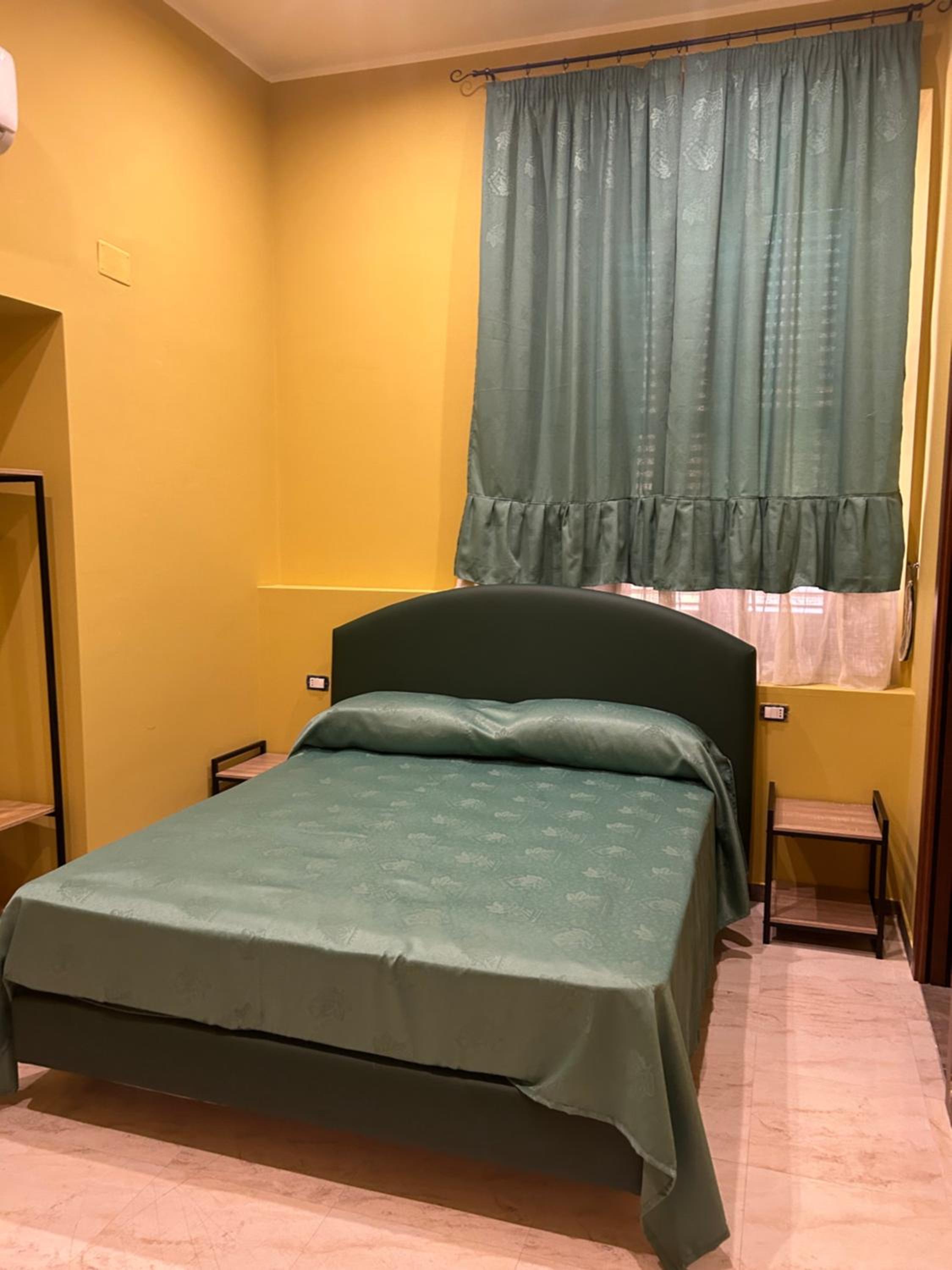 Foria 242 Rooms