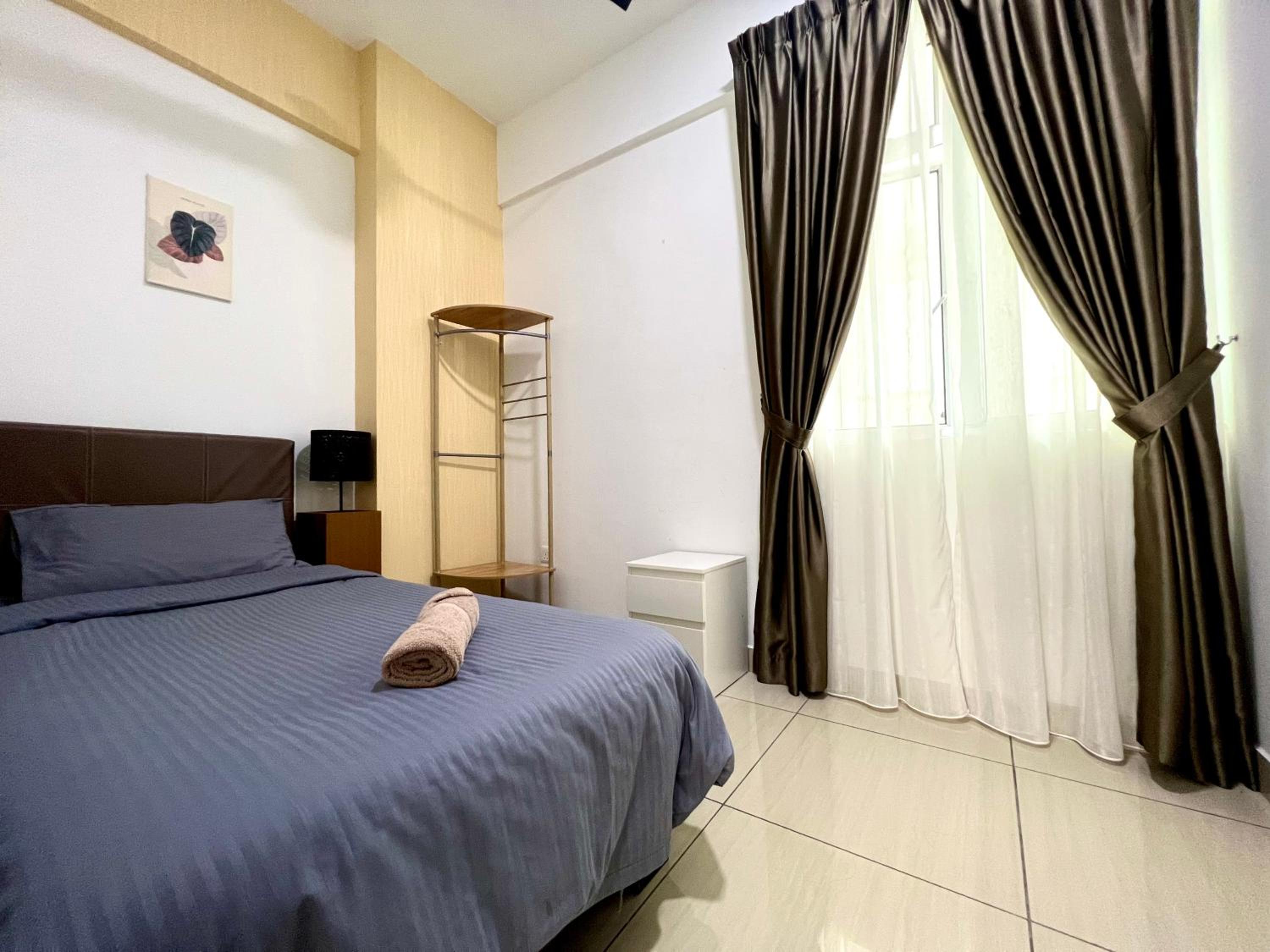 3BR Mount Austin @Midori Green (1 to 8pax)