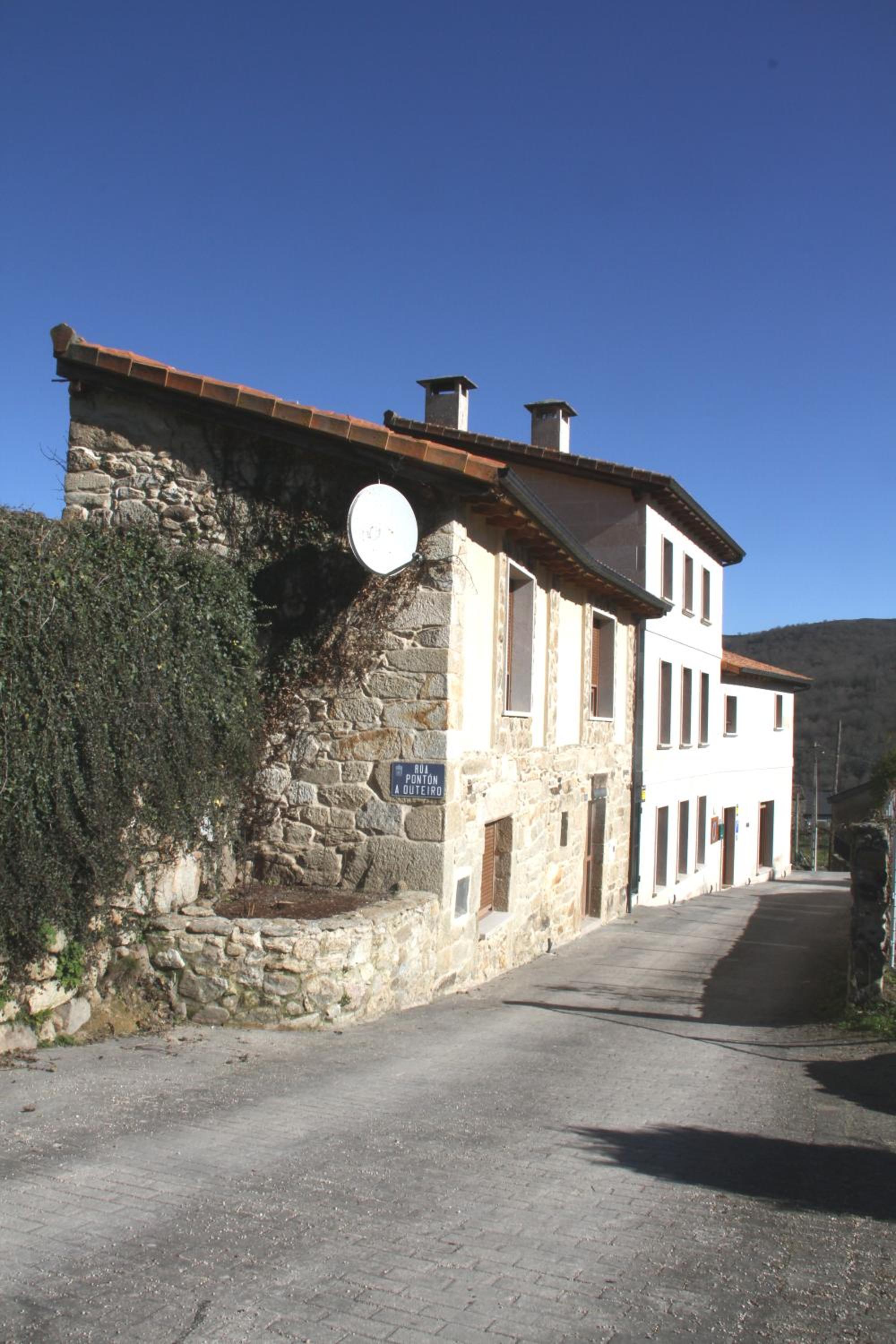 PENSIÓN RÚSTICA SANTA MARIÑA DA PONTE