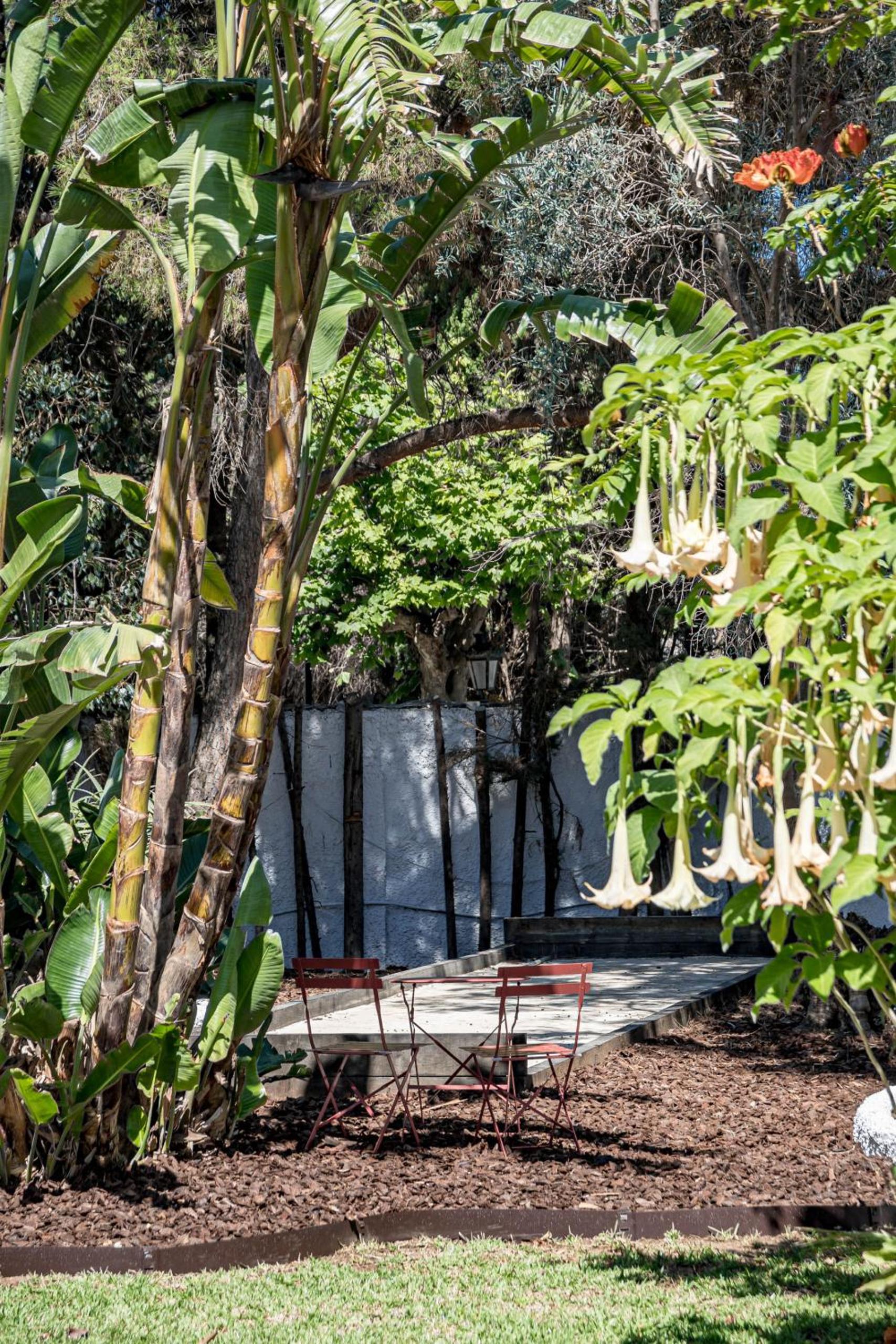 Seaside Paradise Villa with a Private Pool and Walking distance to the Beach