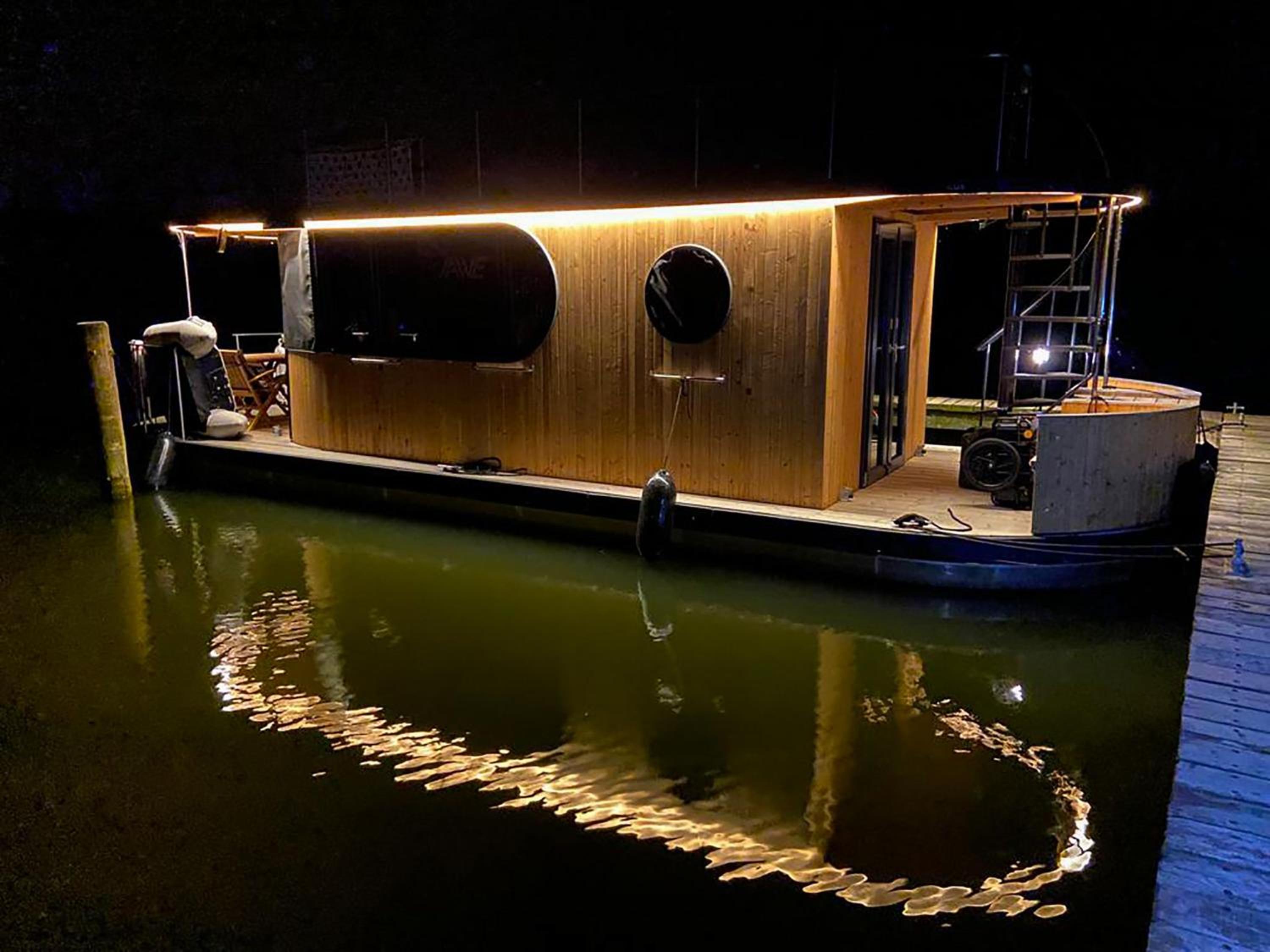 Hausboot JAWE auf der Kleinseenplatte