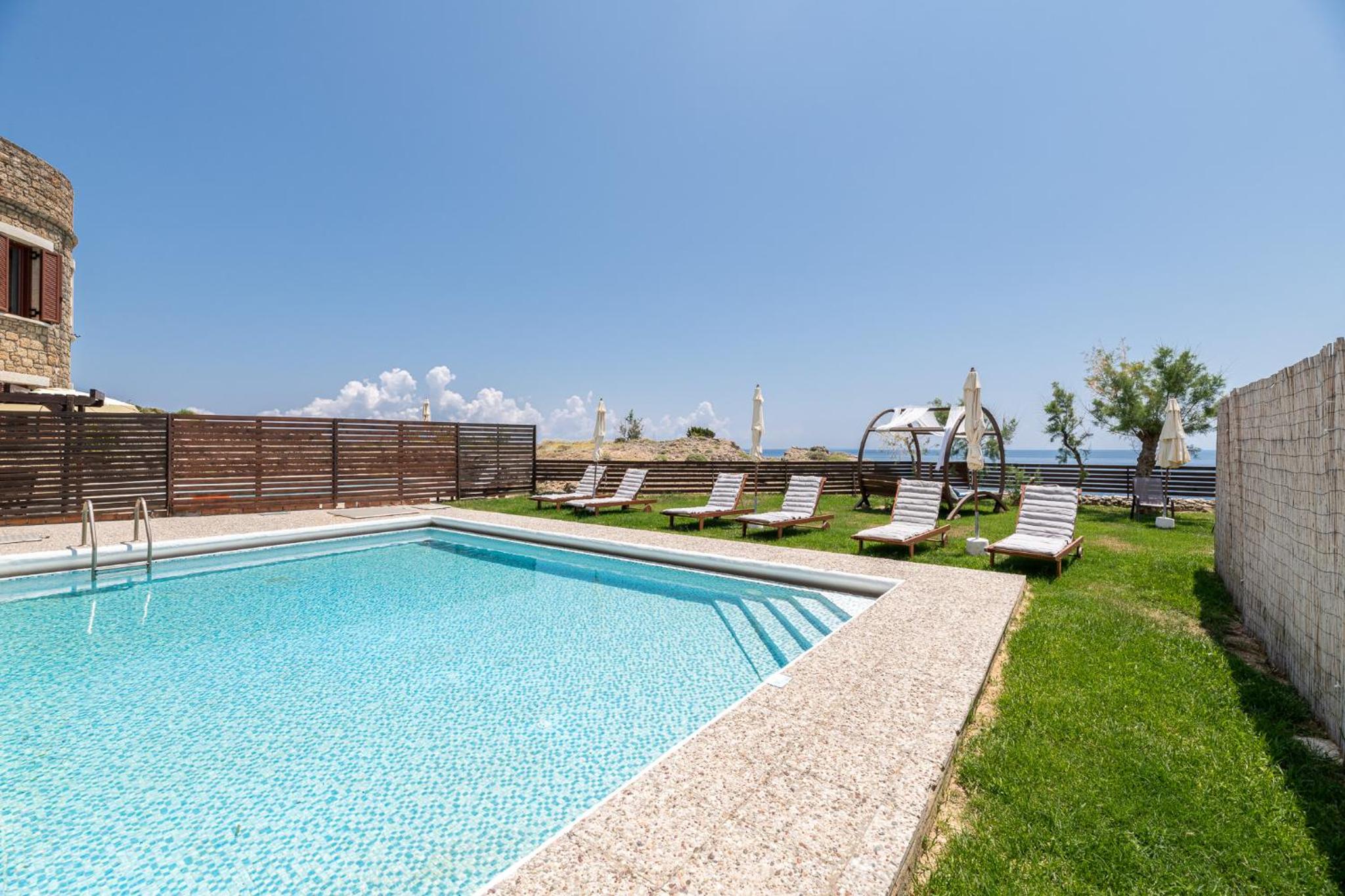 Armonia Seaside Villas
