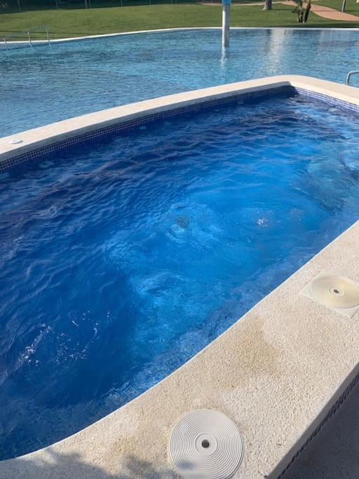 Apartamento familiar con gran piscina