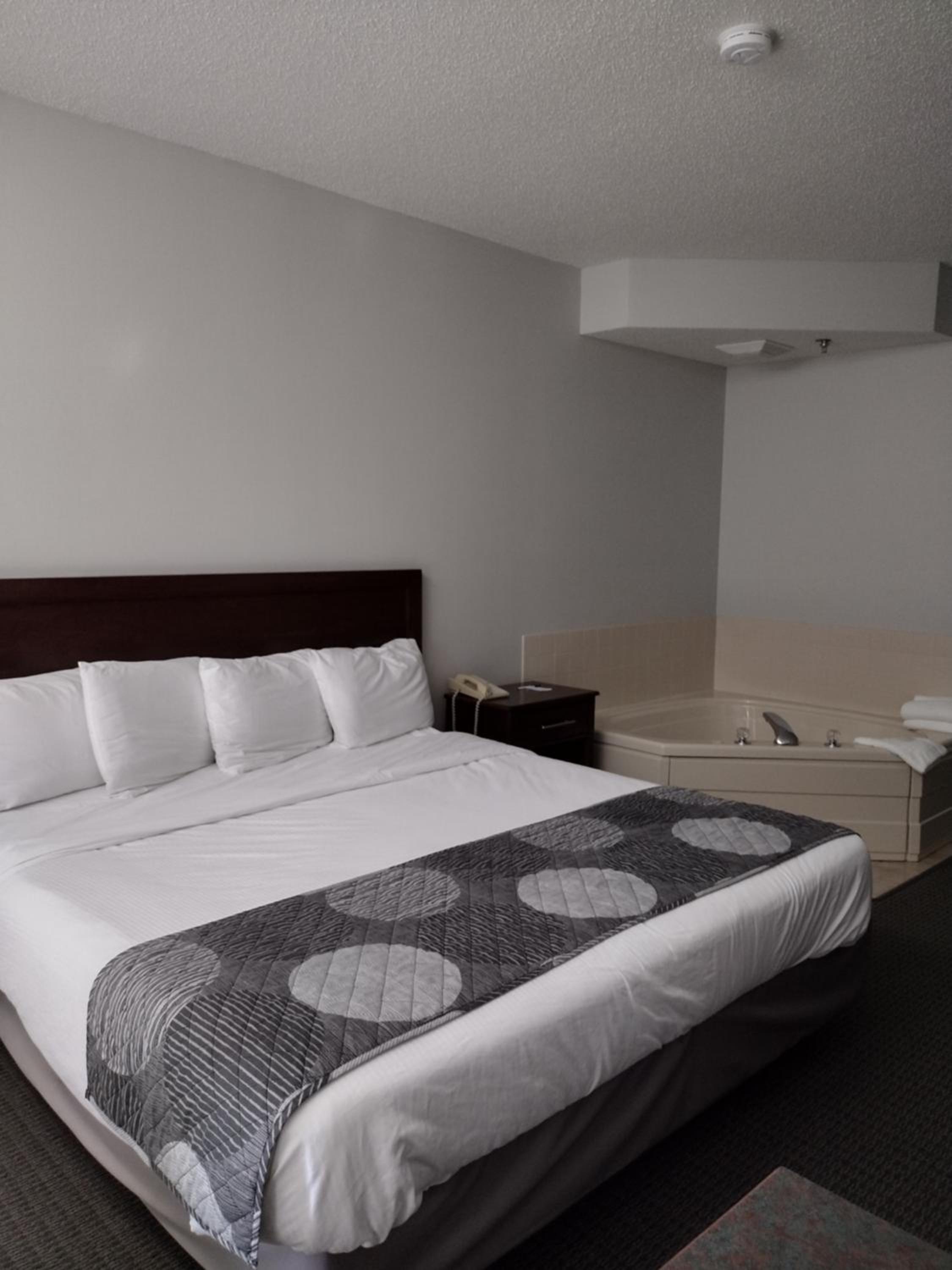 Hastings Country Inn - Property Image 13