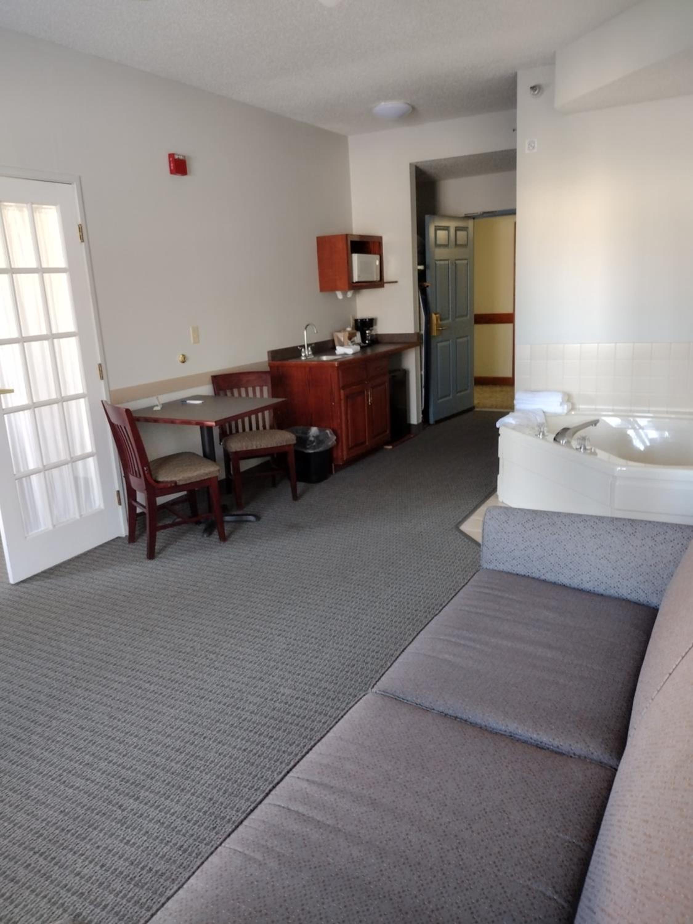 Hastings Country Inn - Property Image 16