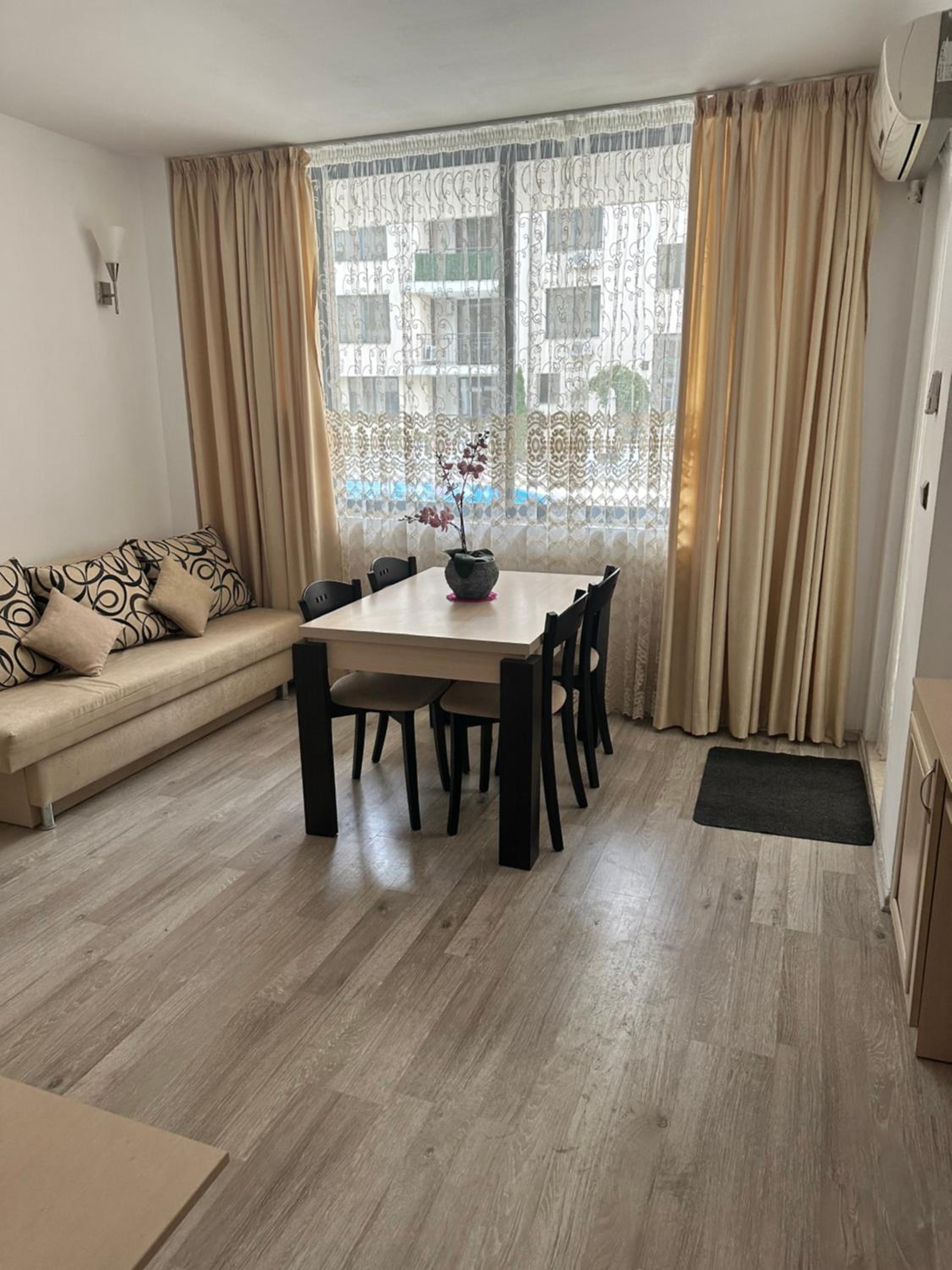 AVALON, Apartment C102
