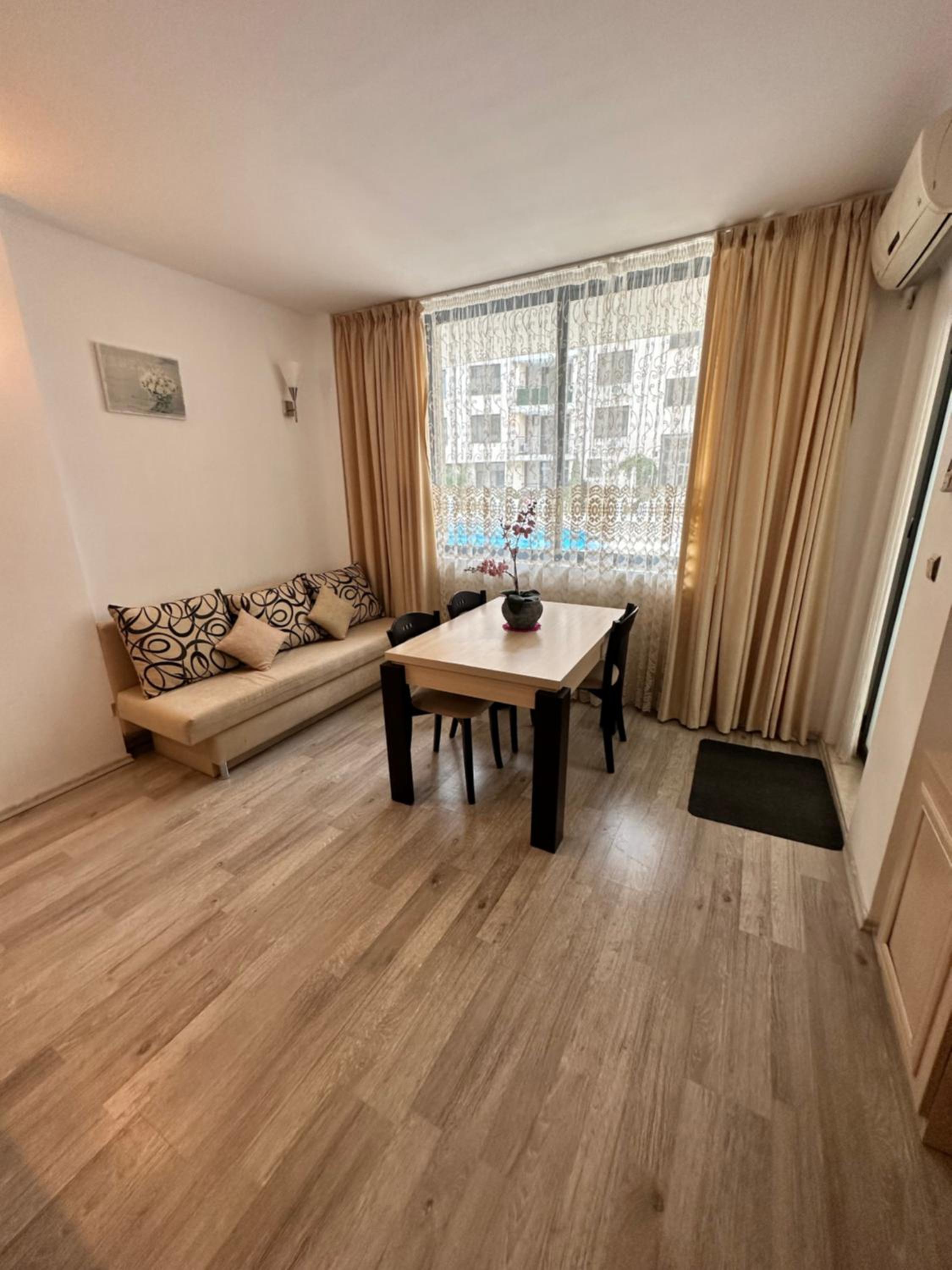 AVALON, Apartment C102