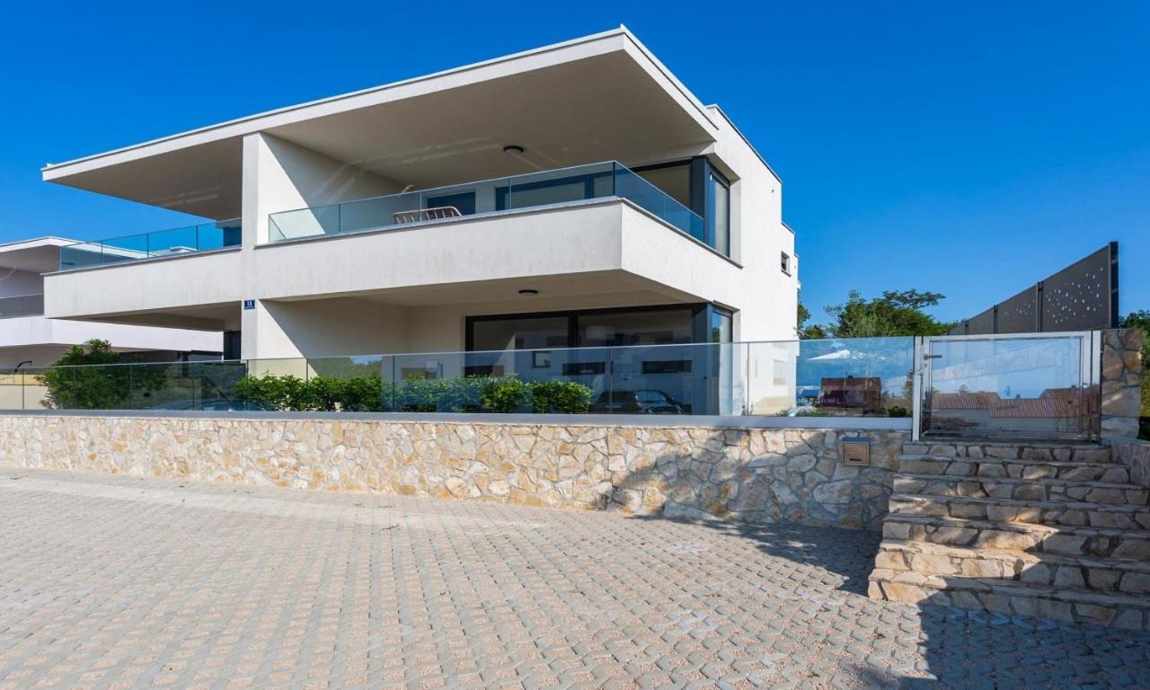 Villa Larus