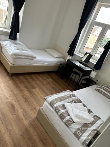 Gostilna in apartmaji Zlati lev - Maribor view 3