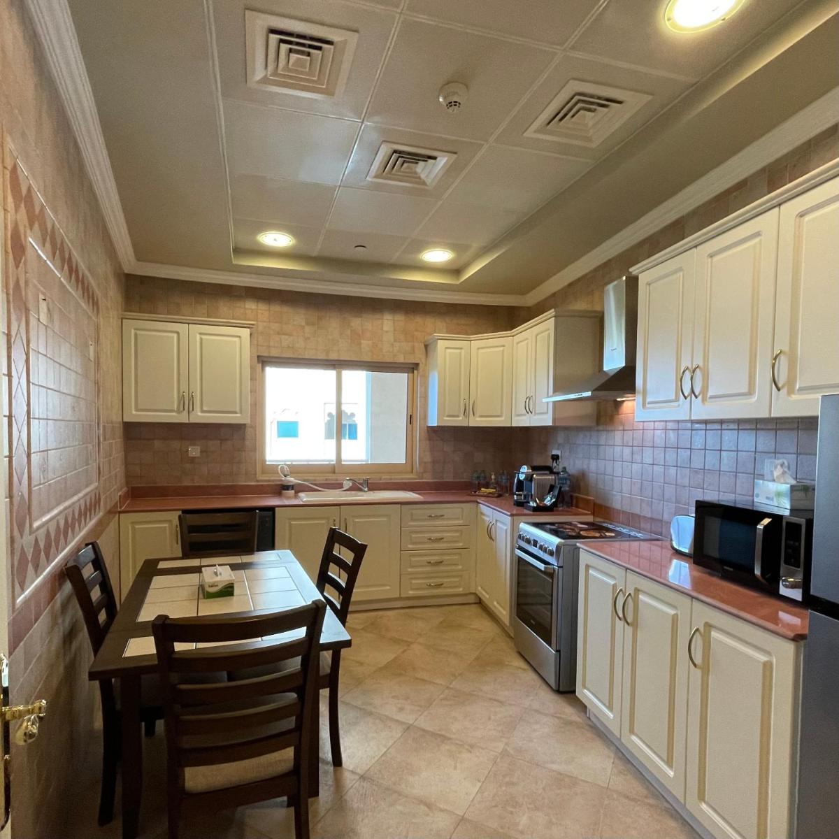 Private Suites Al Hamra Palace at golf & sea resort